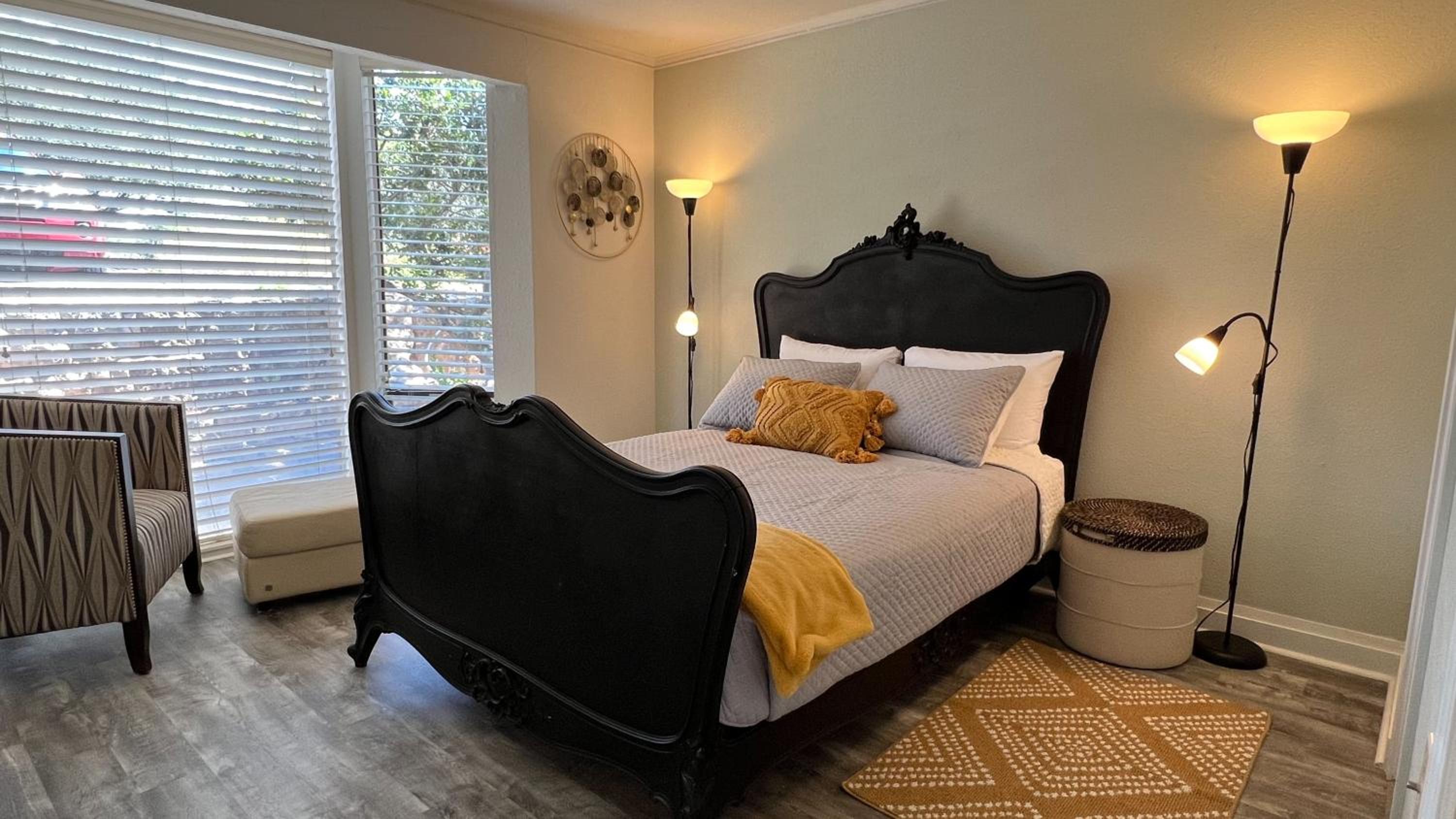 Four-Bedroom House photo 1
