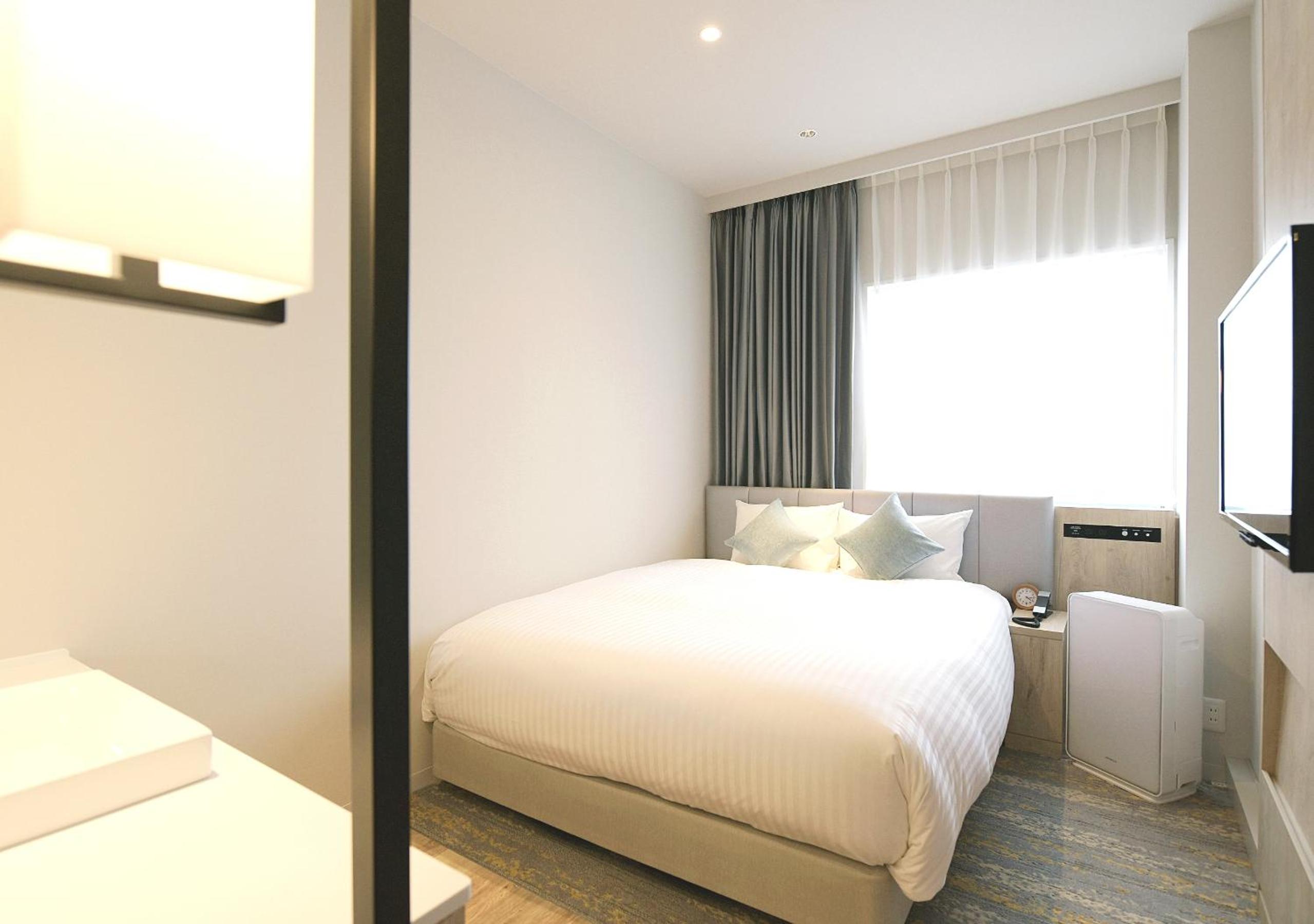 Standard Double Room with Shower - Non-Smoking - Photo 15