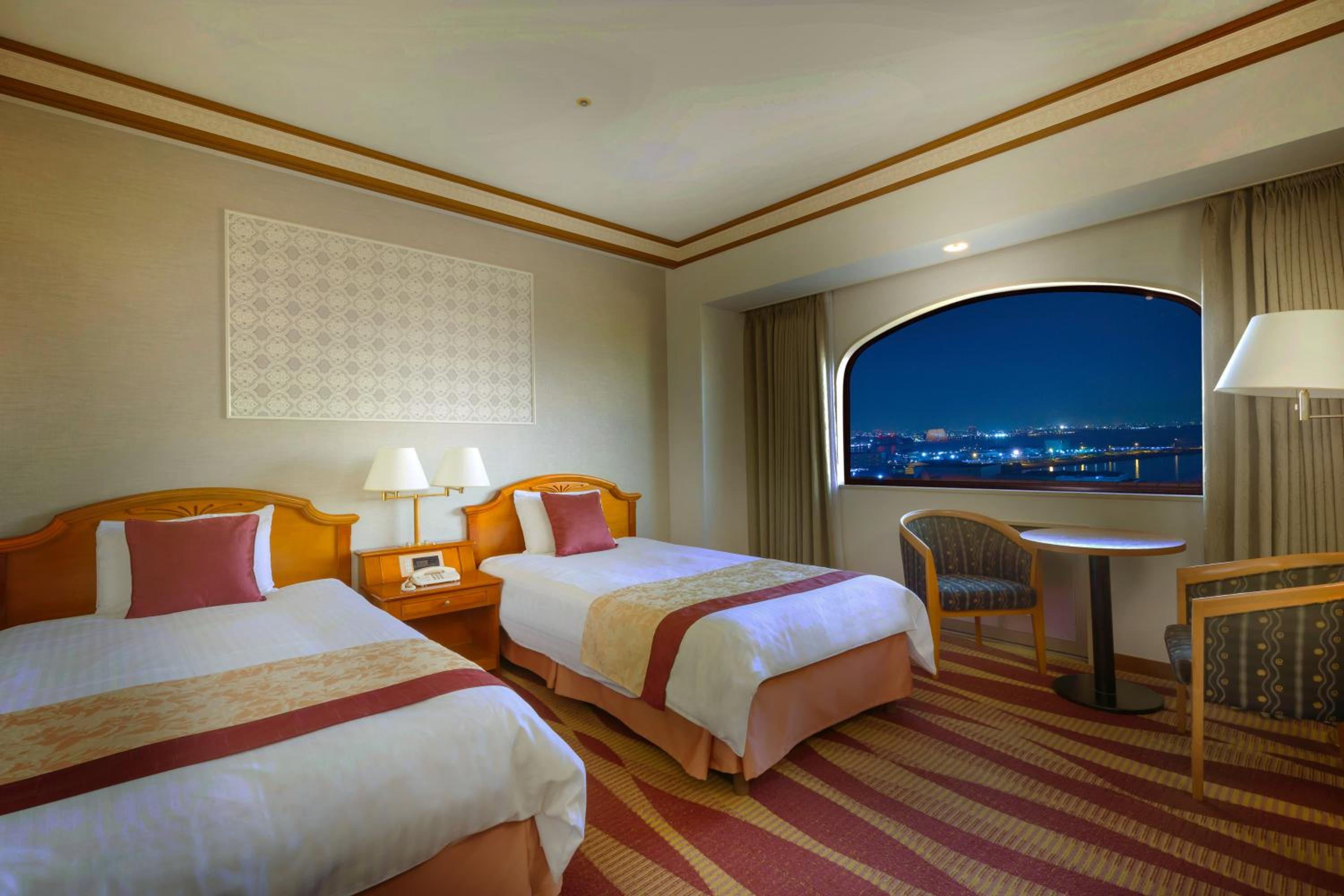 Deluxe Twin Room - Single Use - Non-Smoking - Photo 1