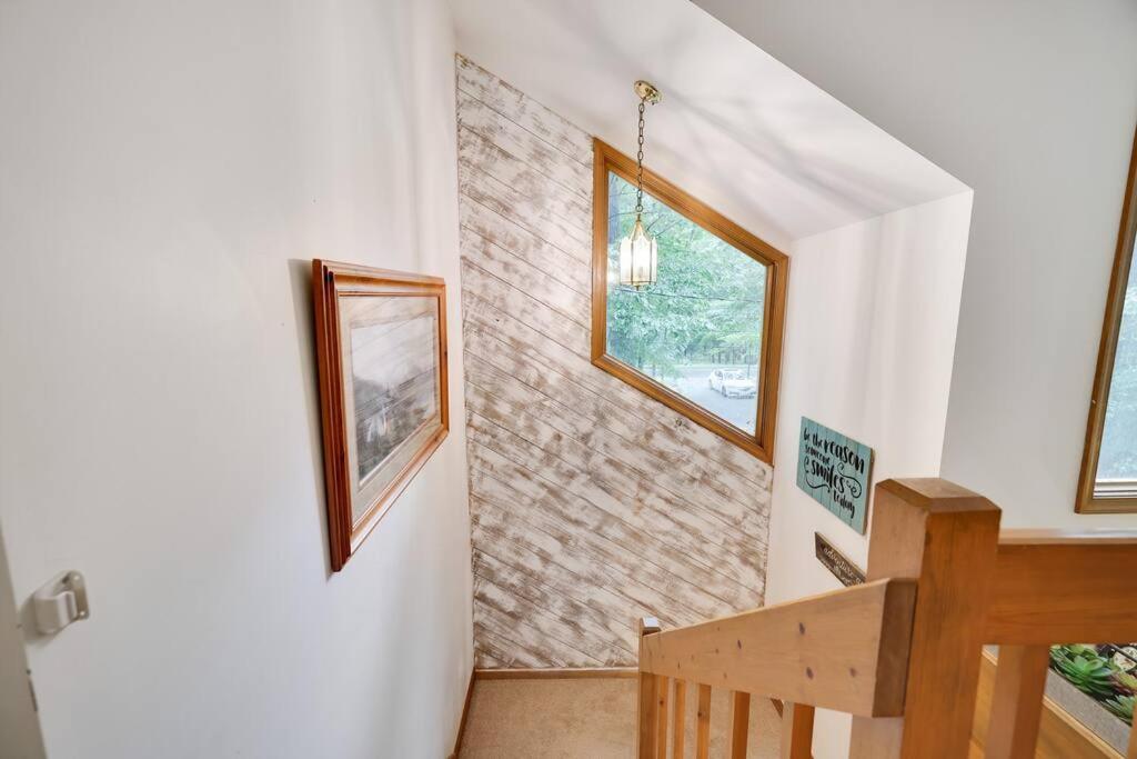 Three-Bedroom Chalet photo 2