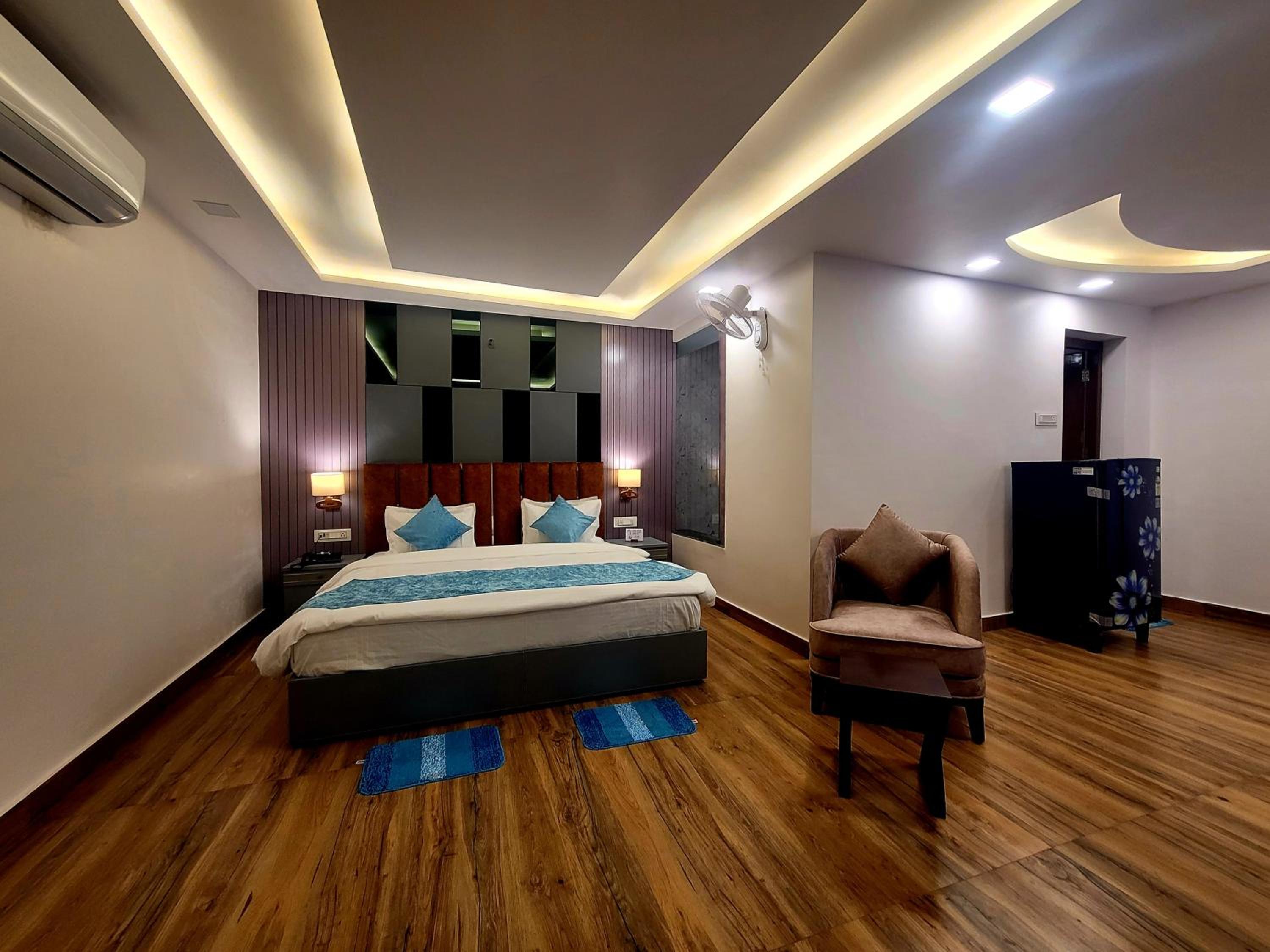 Superior King Room - Photo 6