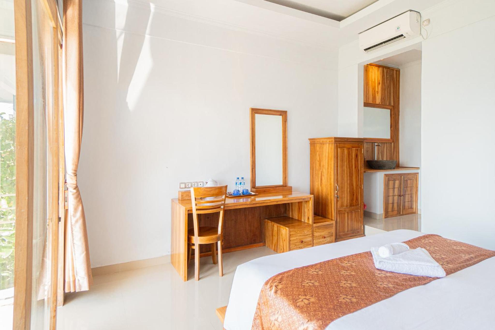 Double Room with Sea View - Photo 8