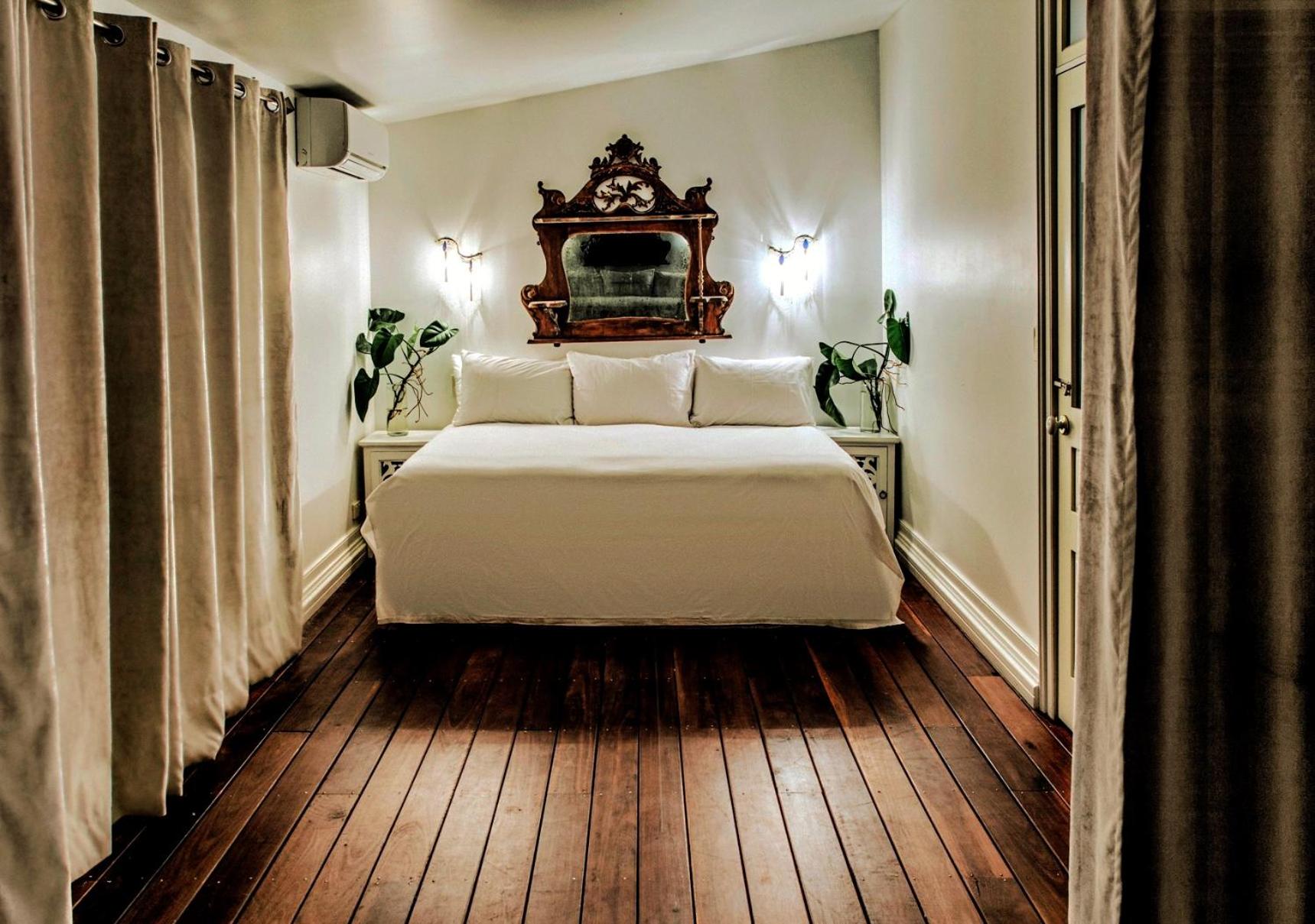 Villa photo 1