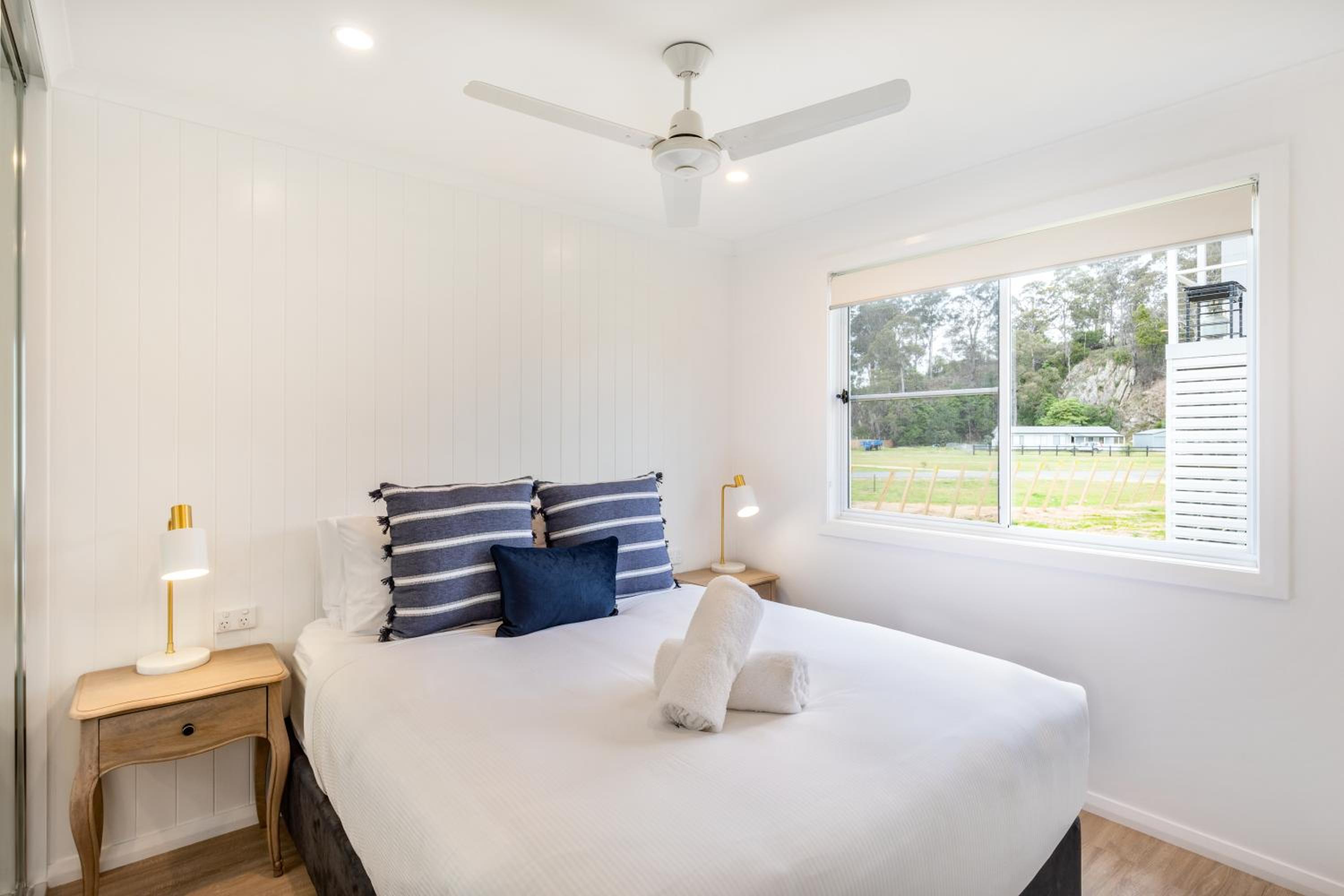 Three Bedroom Executive Villa (Pet Friendly) - Photo 13