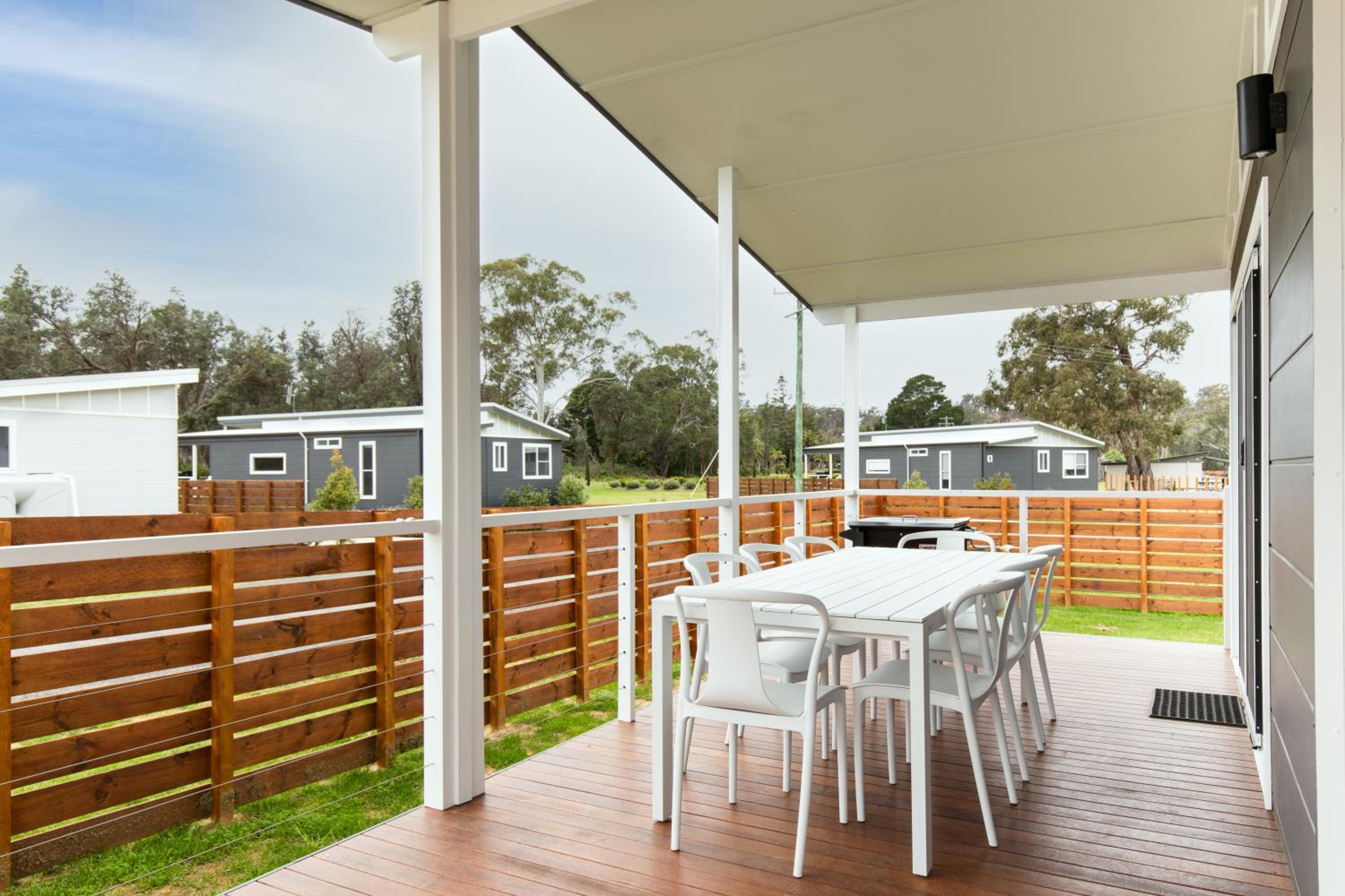 Three Bedroom Executive Villa (Pet Friendly) - Photo 6