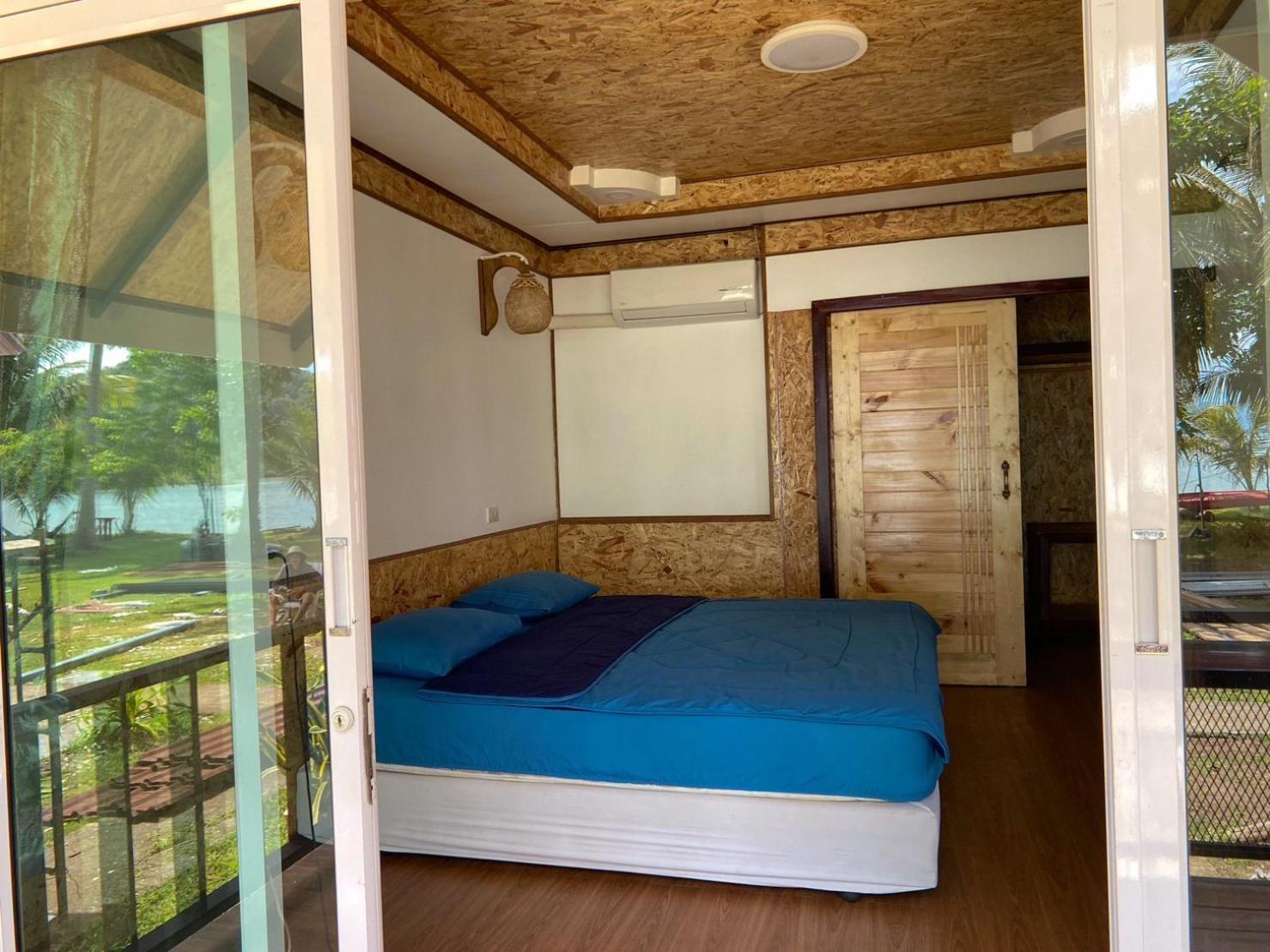 Bungalow with Sea View - Photo 1