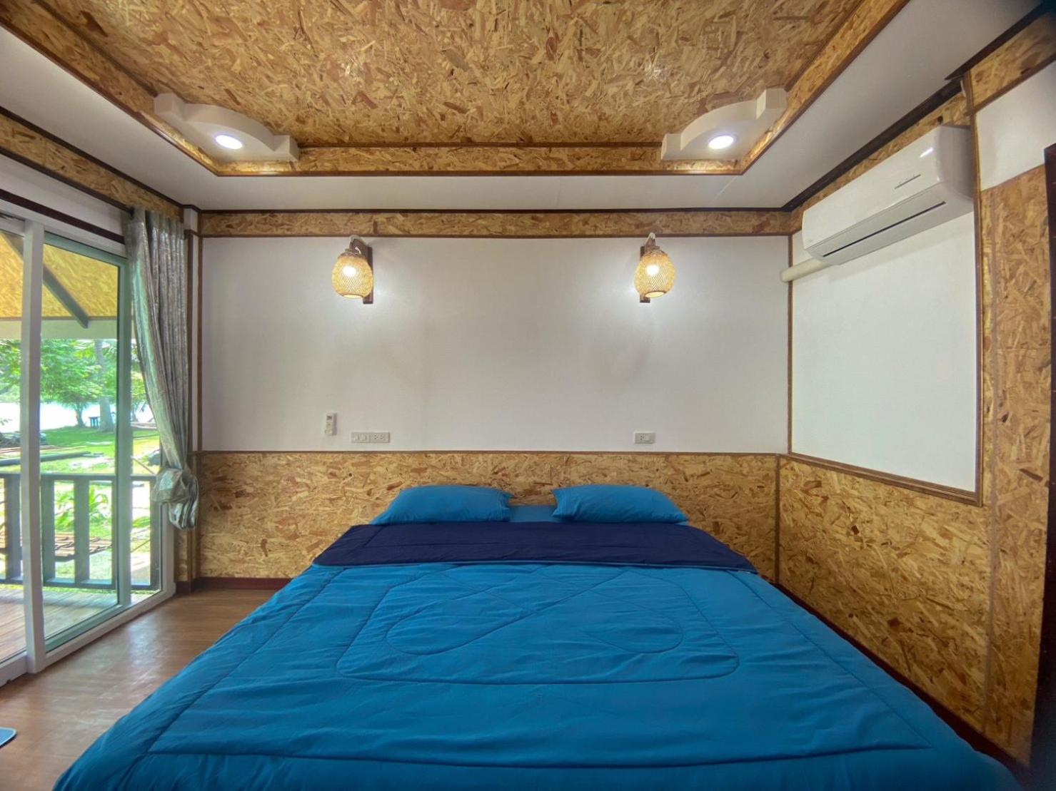 Bungalow with Sea View - Photo 6
