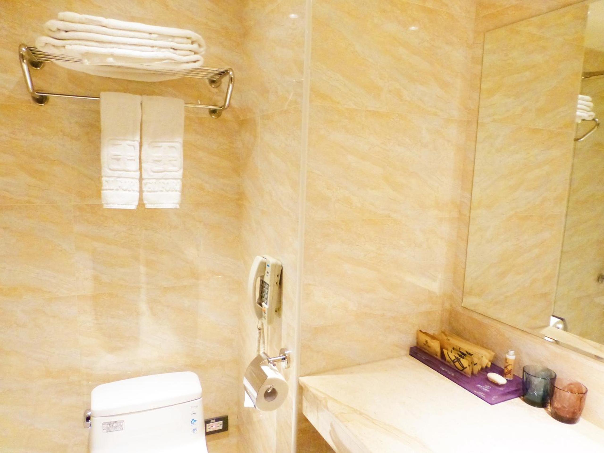 Superior Quadruple Room photo 2