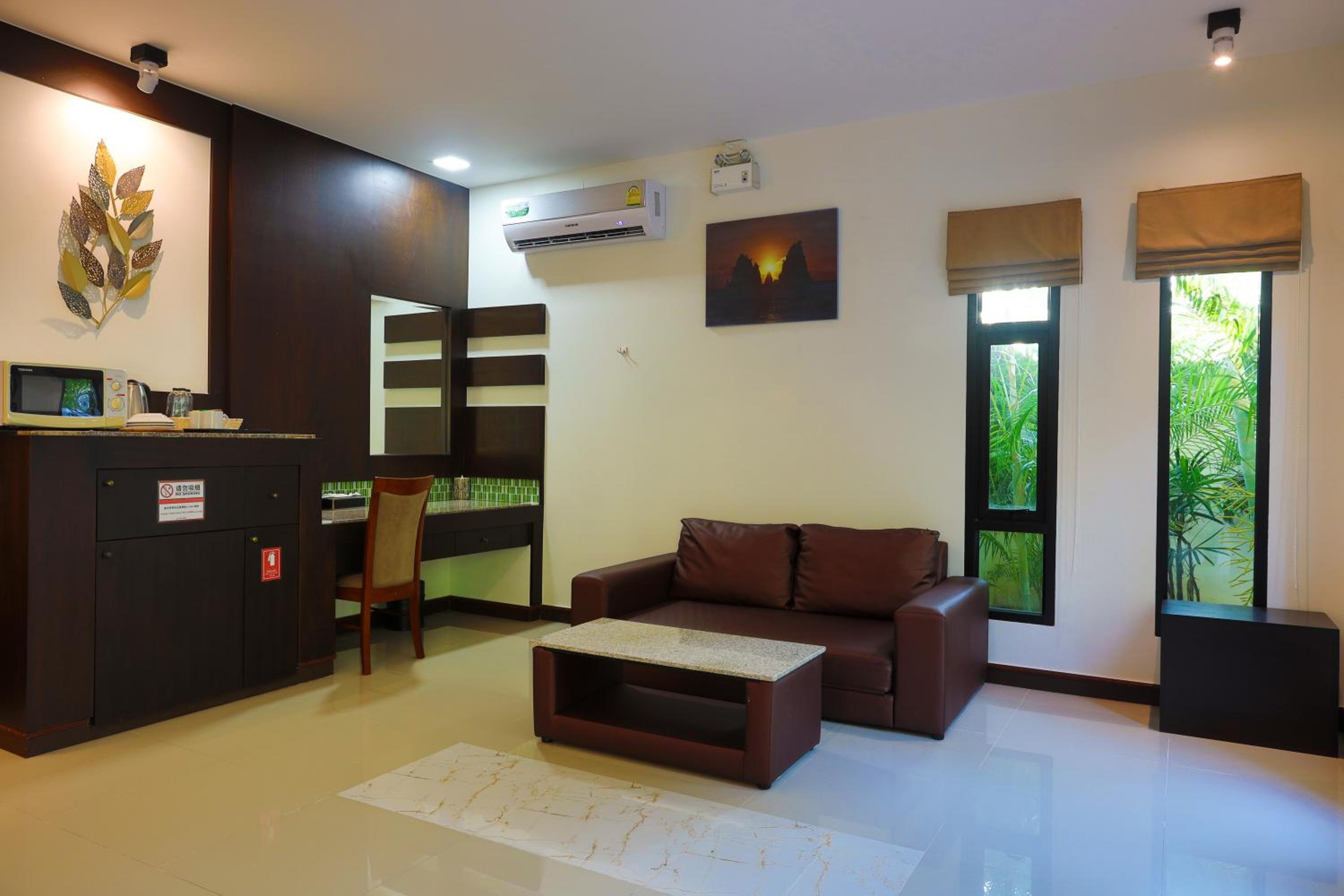 Deluxe Family Room photo 2