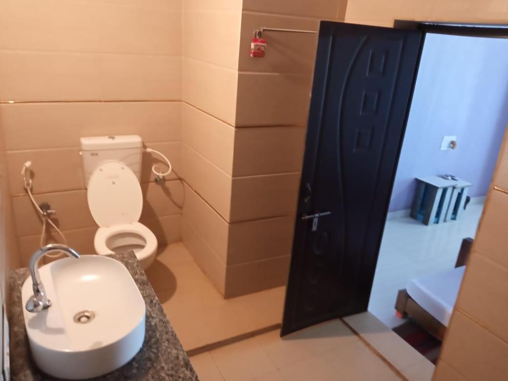 Standard Double or Twin Room with Sea View - Photo 5