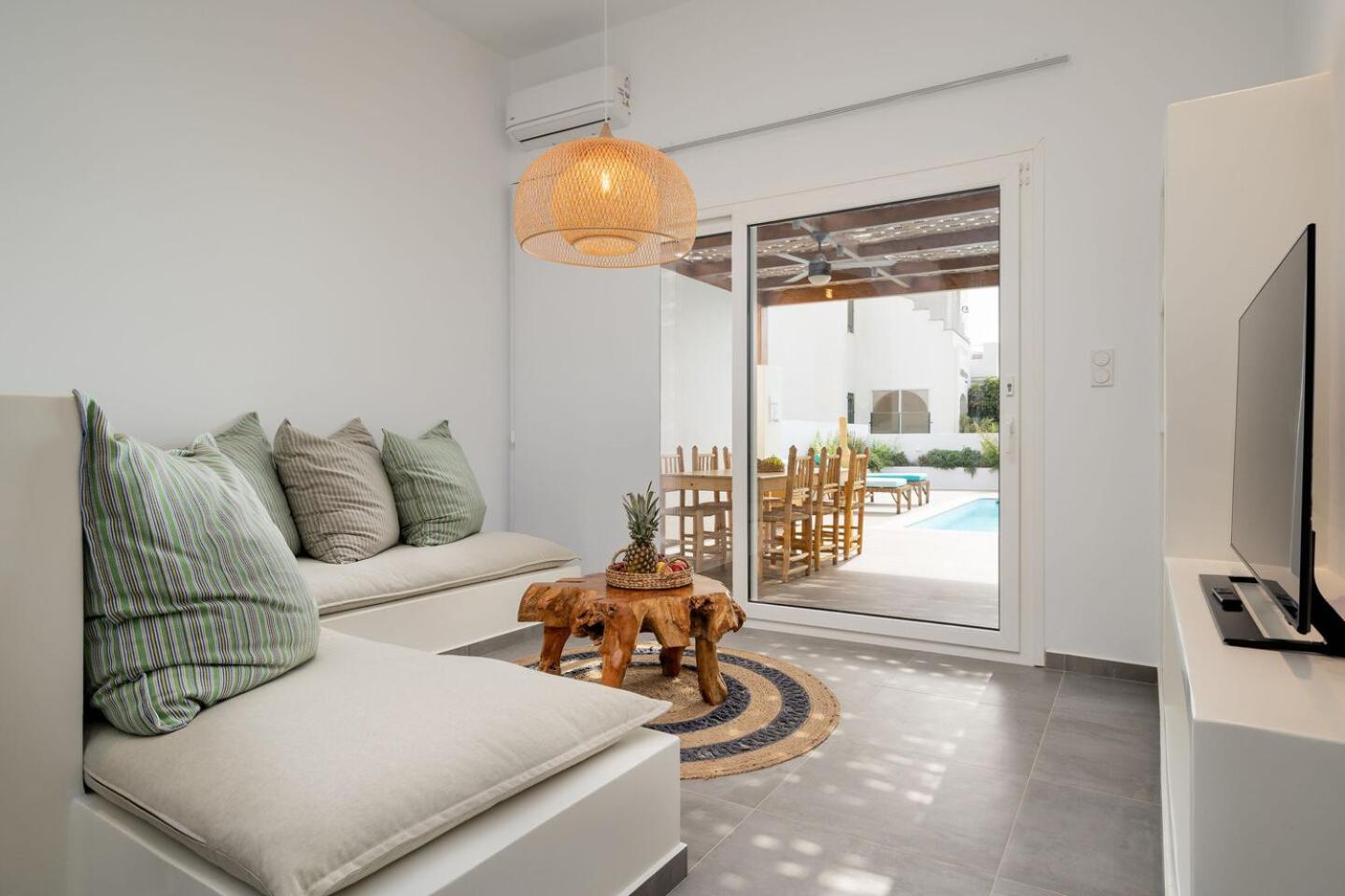 Three-Bedroom House photo 1