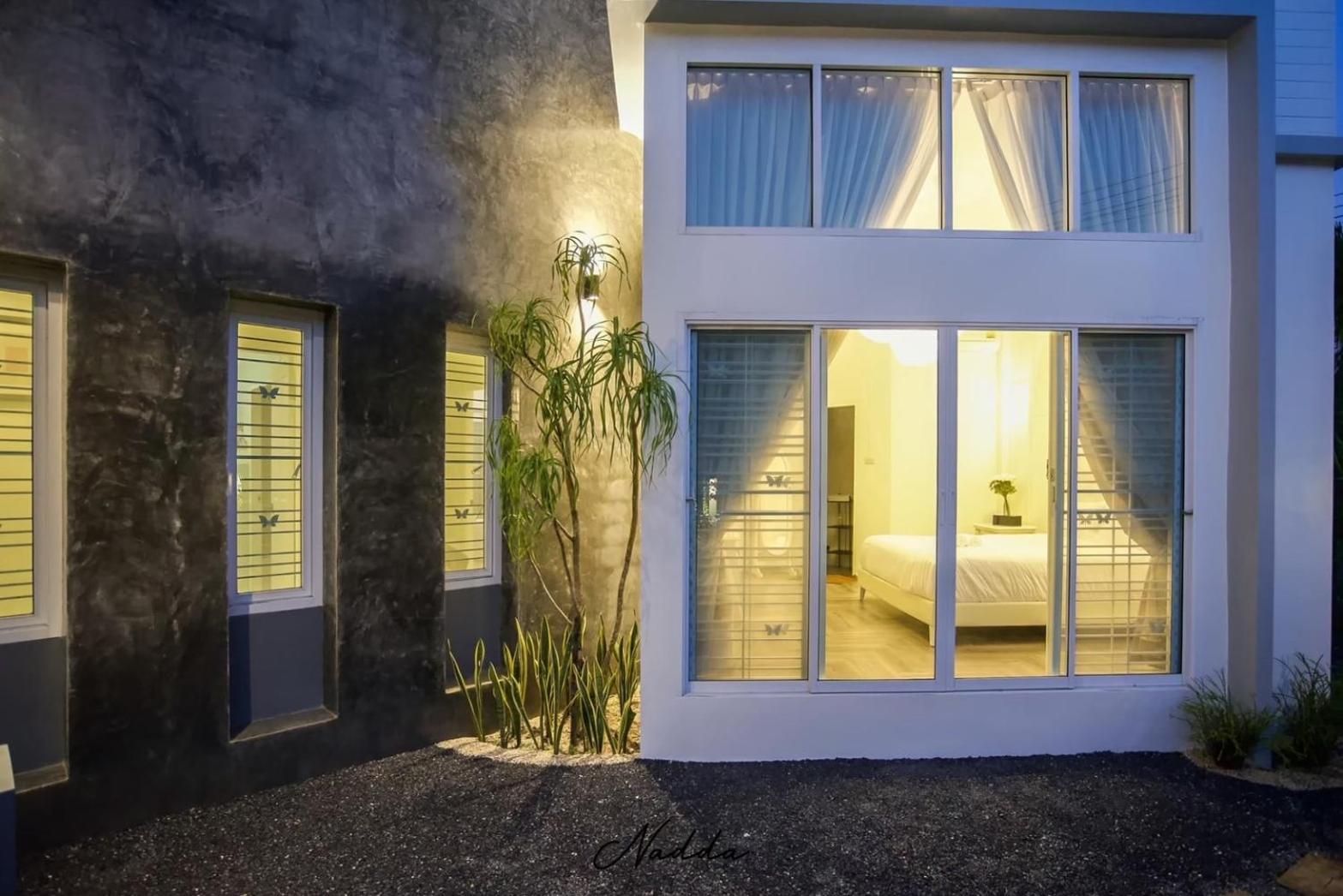 Three-Bedroom Villa - Photo 20
