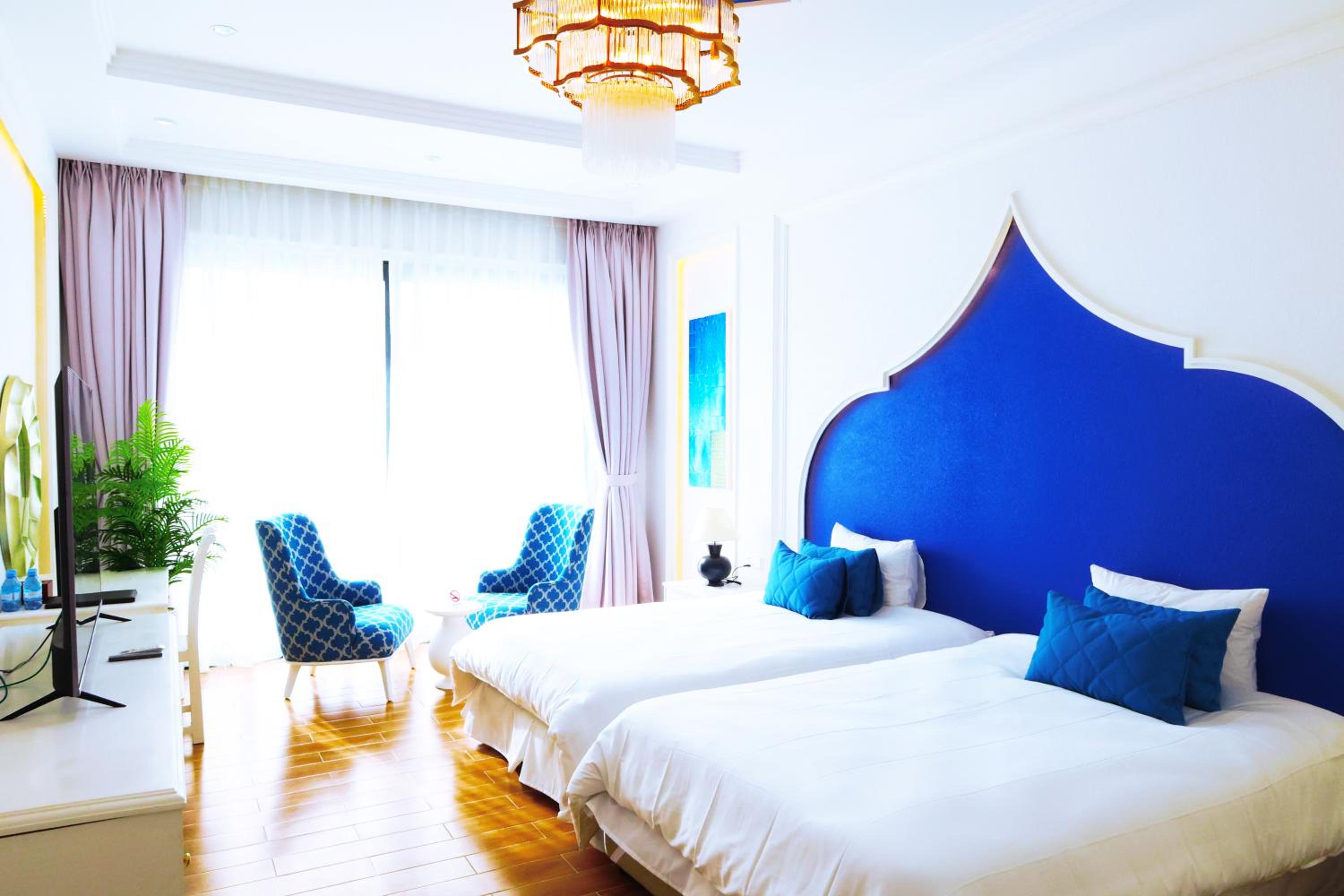 Deluxe Double or Twin Room with Lake View