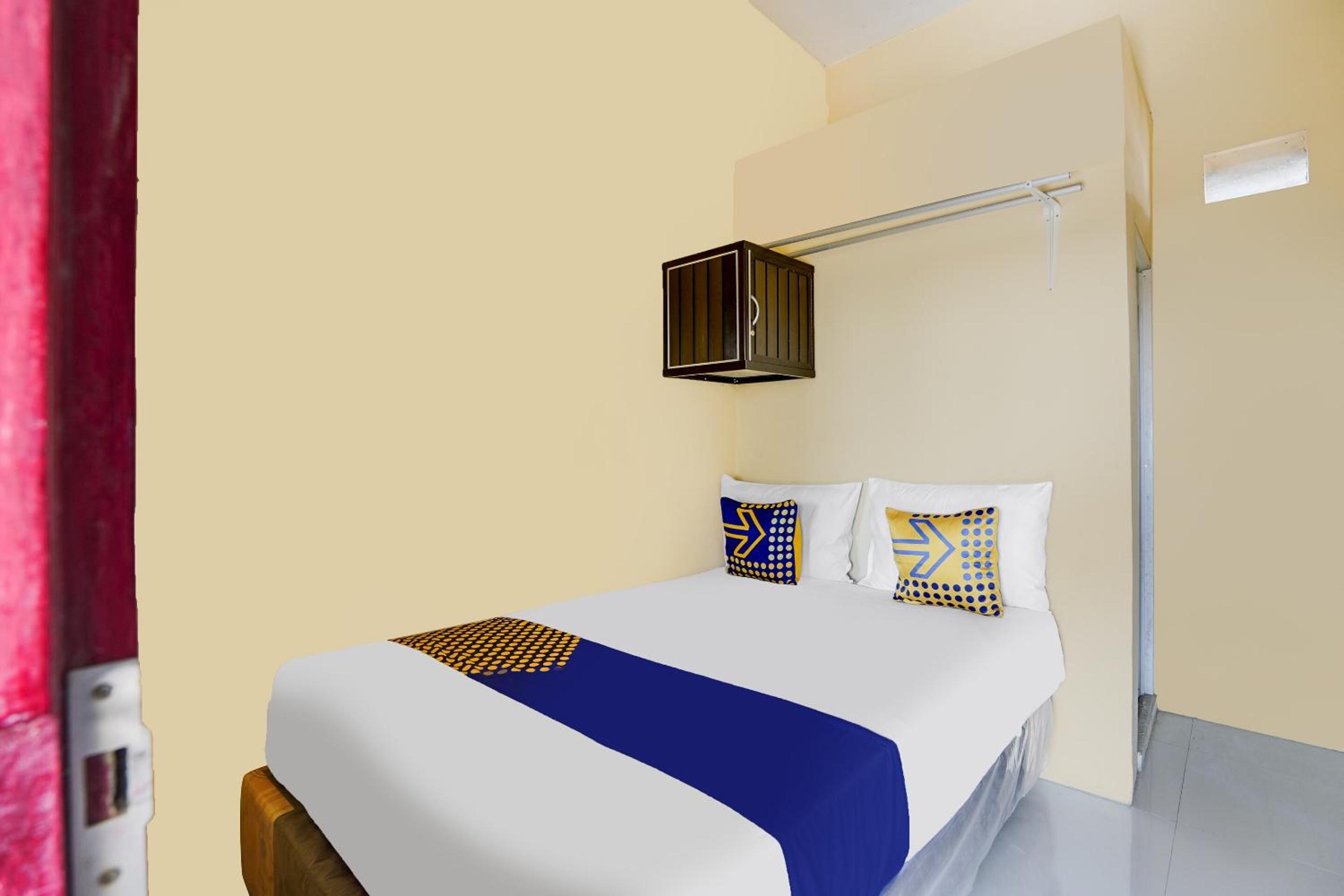 Small Single Room