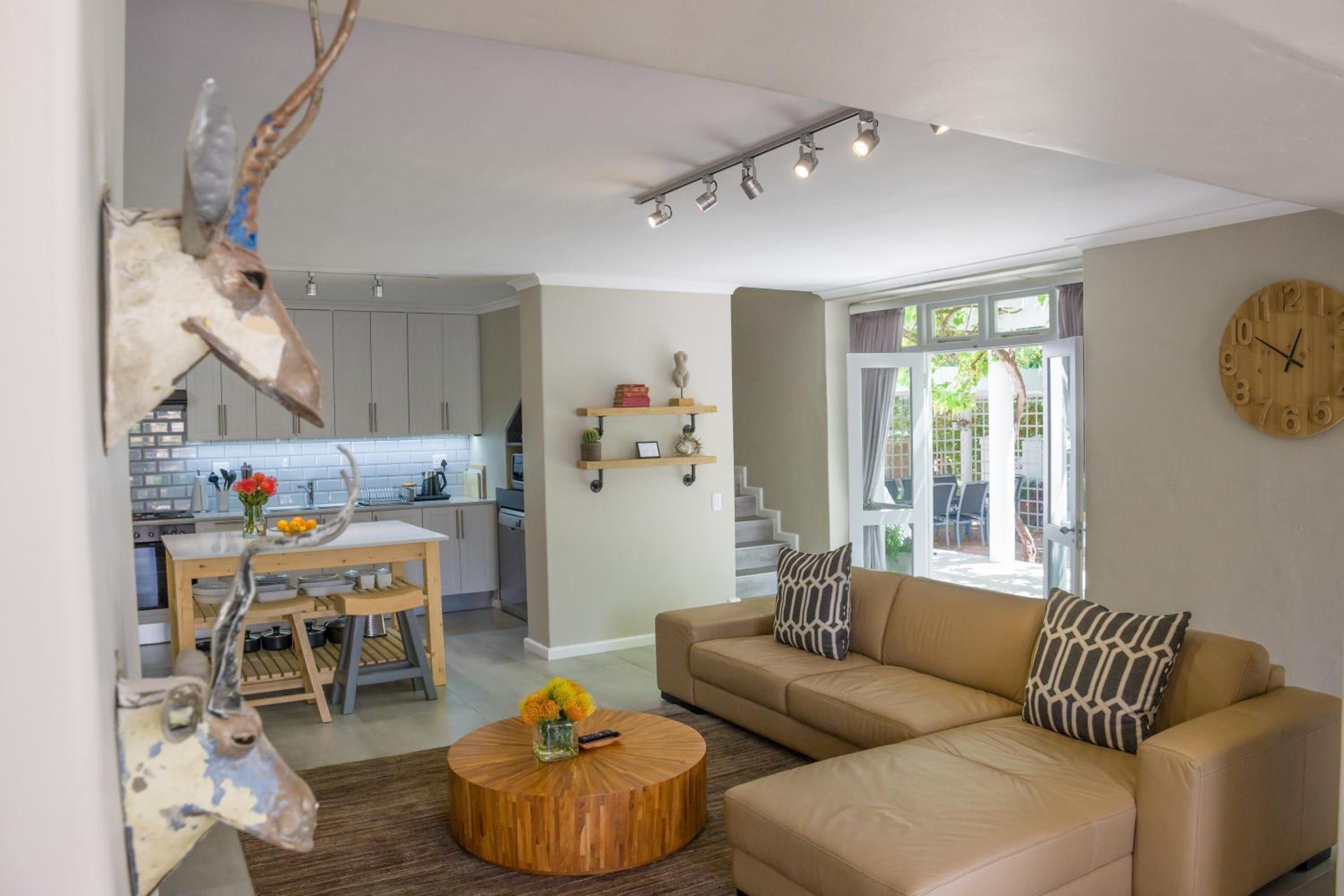 Two-Bedroom House - Photo 1
