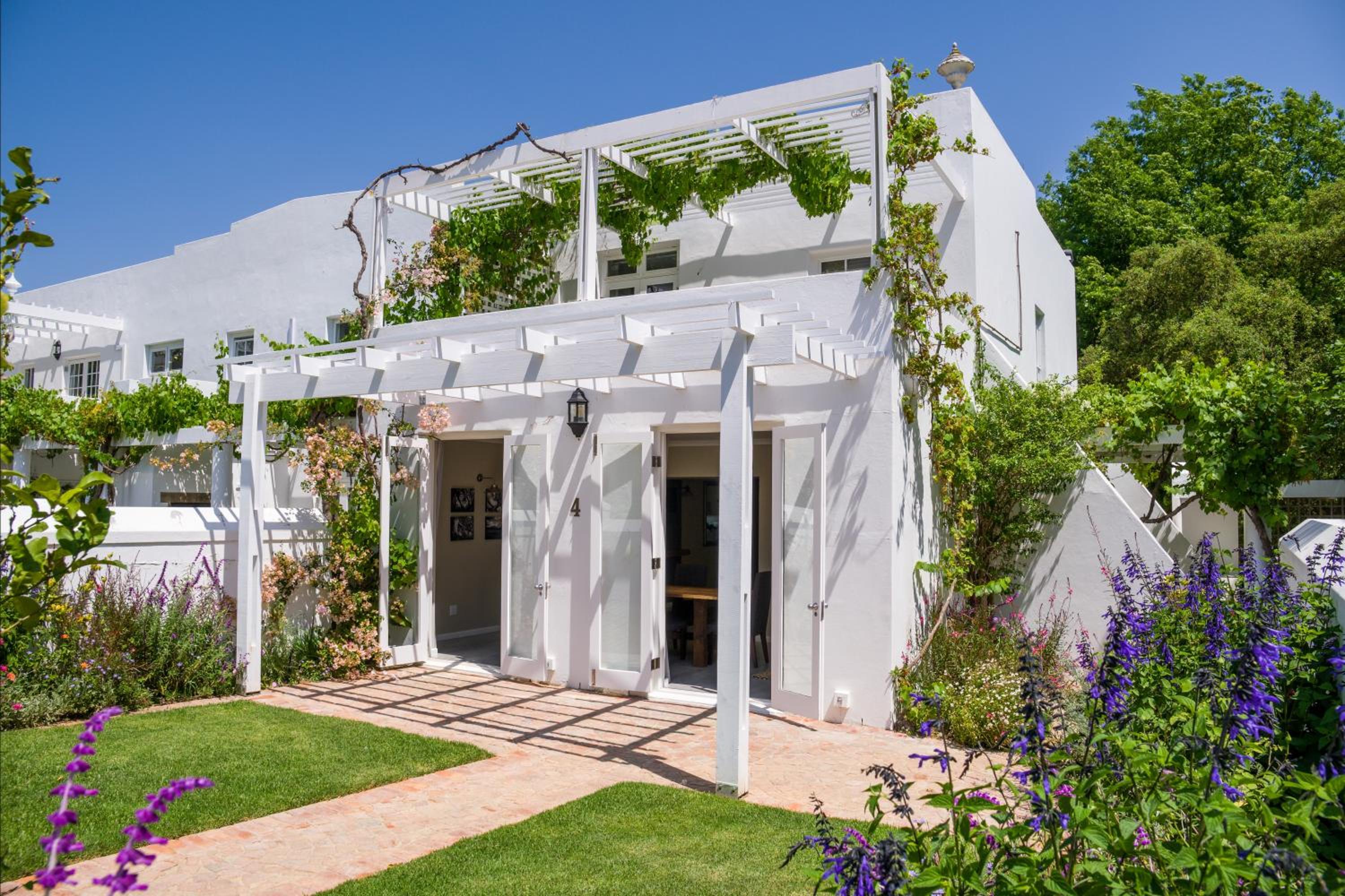 Two-Bedroom House - Photo 7