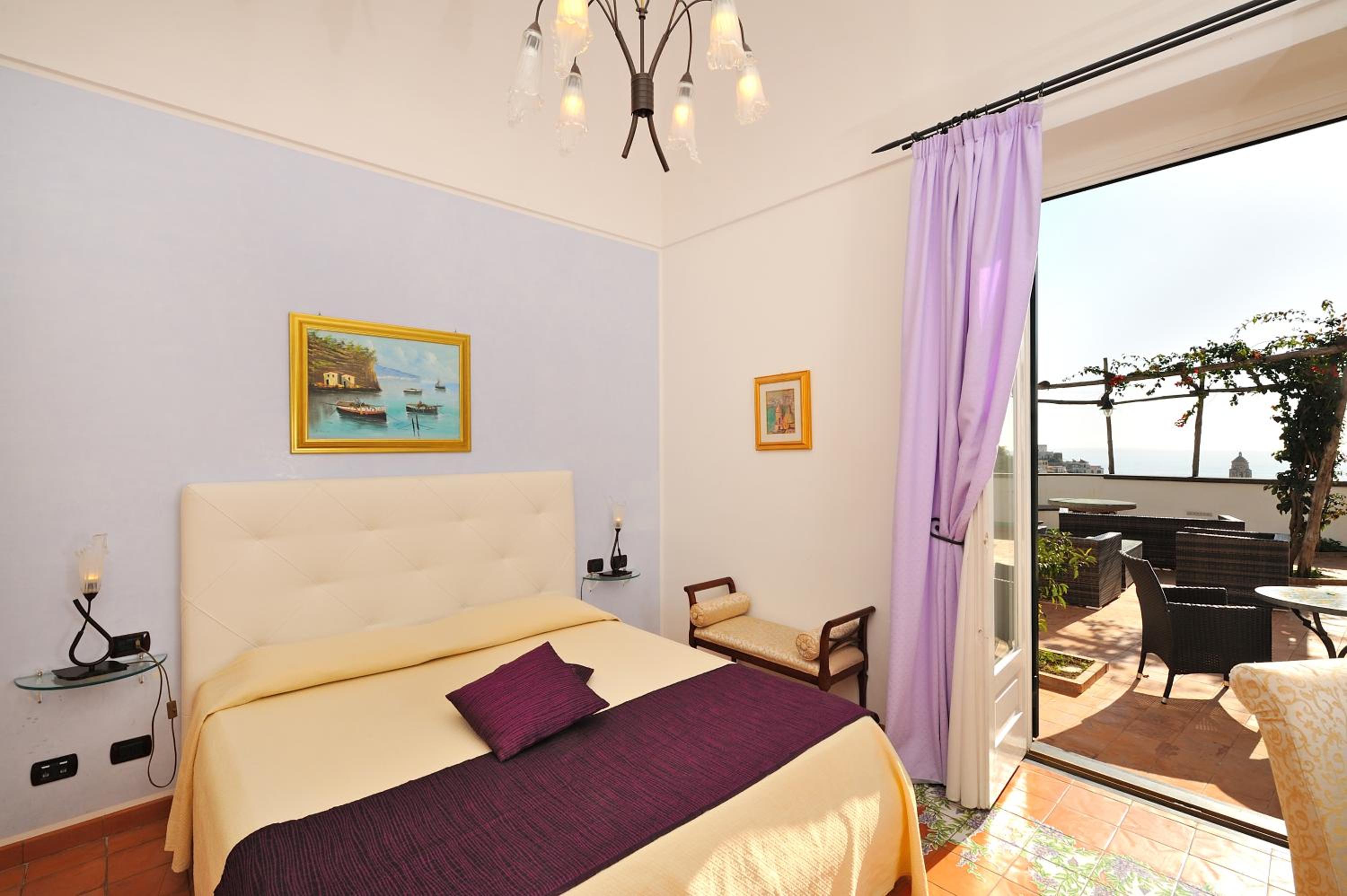 Deluxe Triple Room With Sea View photo 2