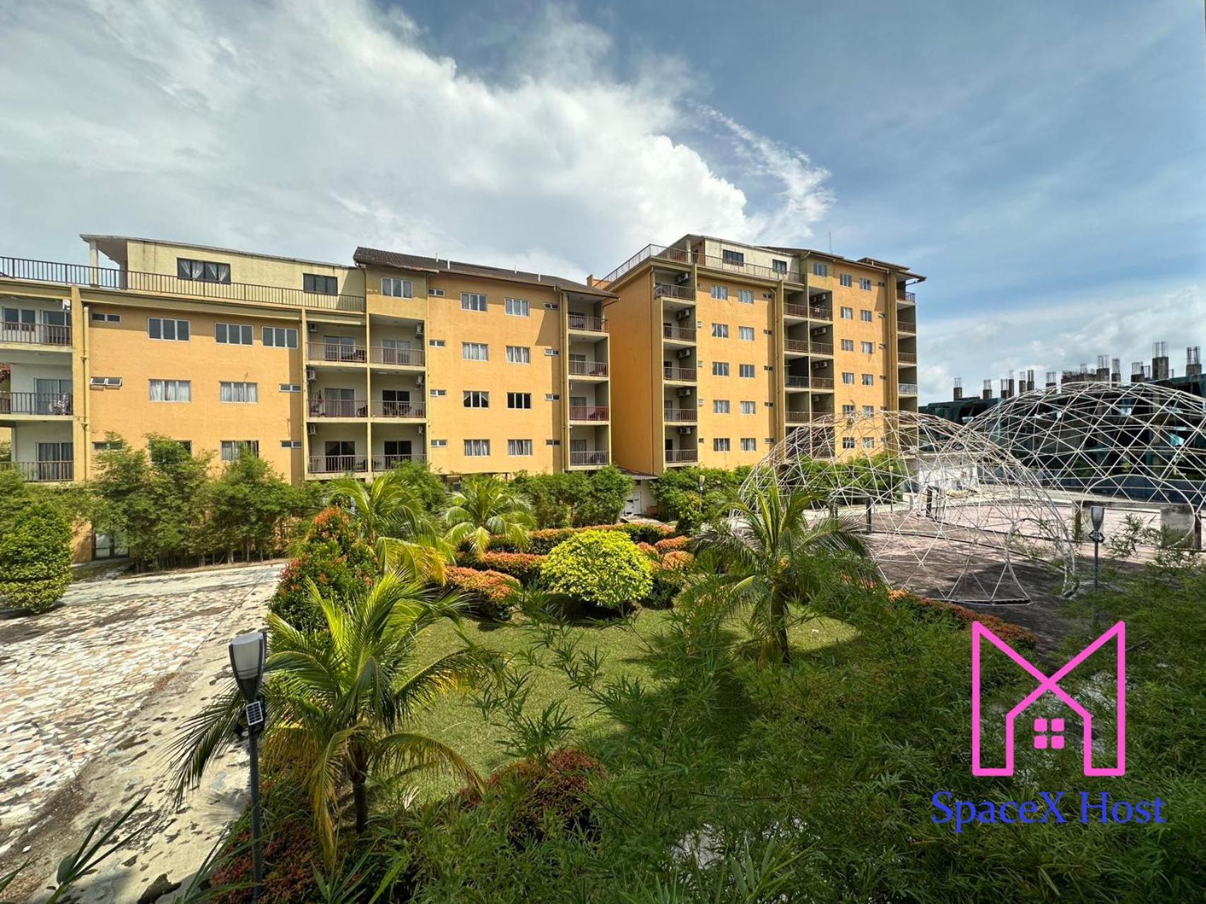 Deluxe Double or Twin Room with Balcony