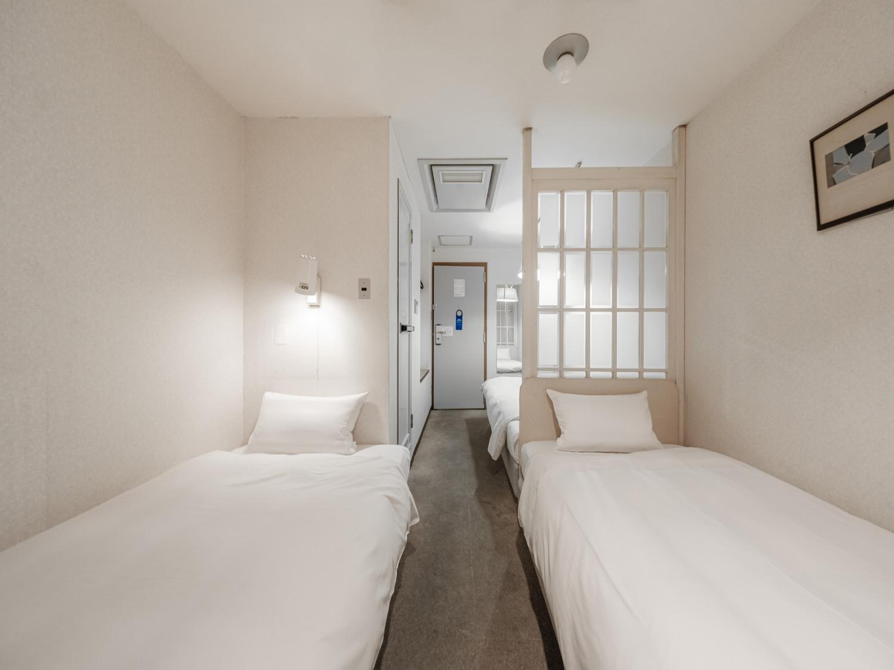 Triple Room - Smoking - Annex photo 2
