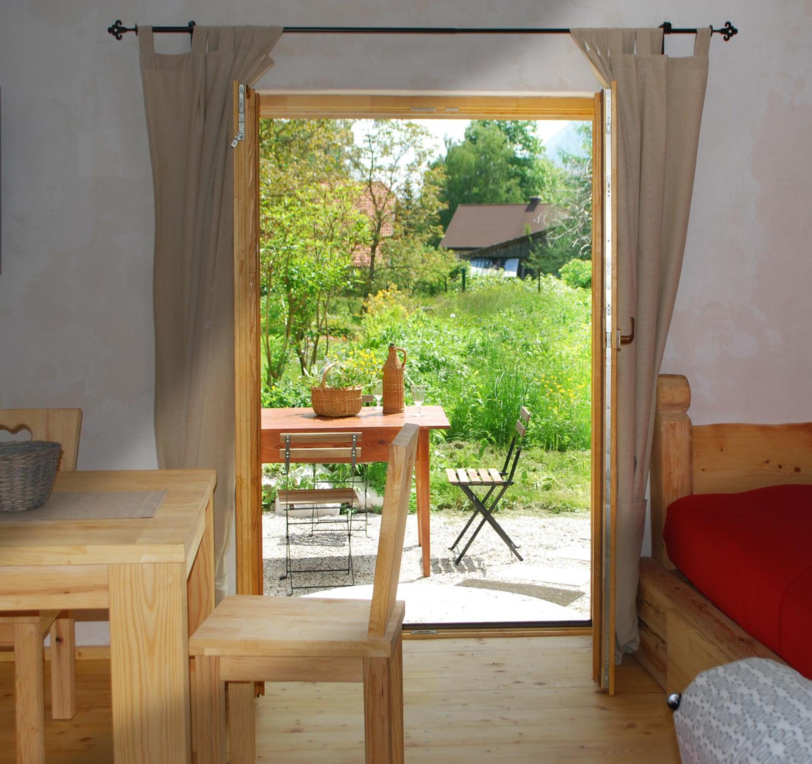 Studio Apartment photo 2