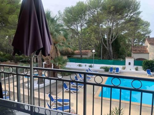 Apartment with Pool View  photo 2