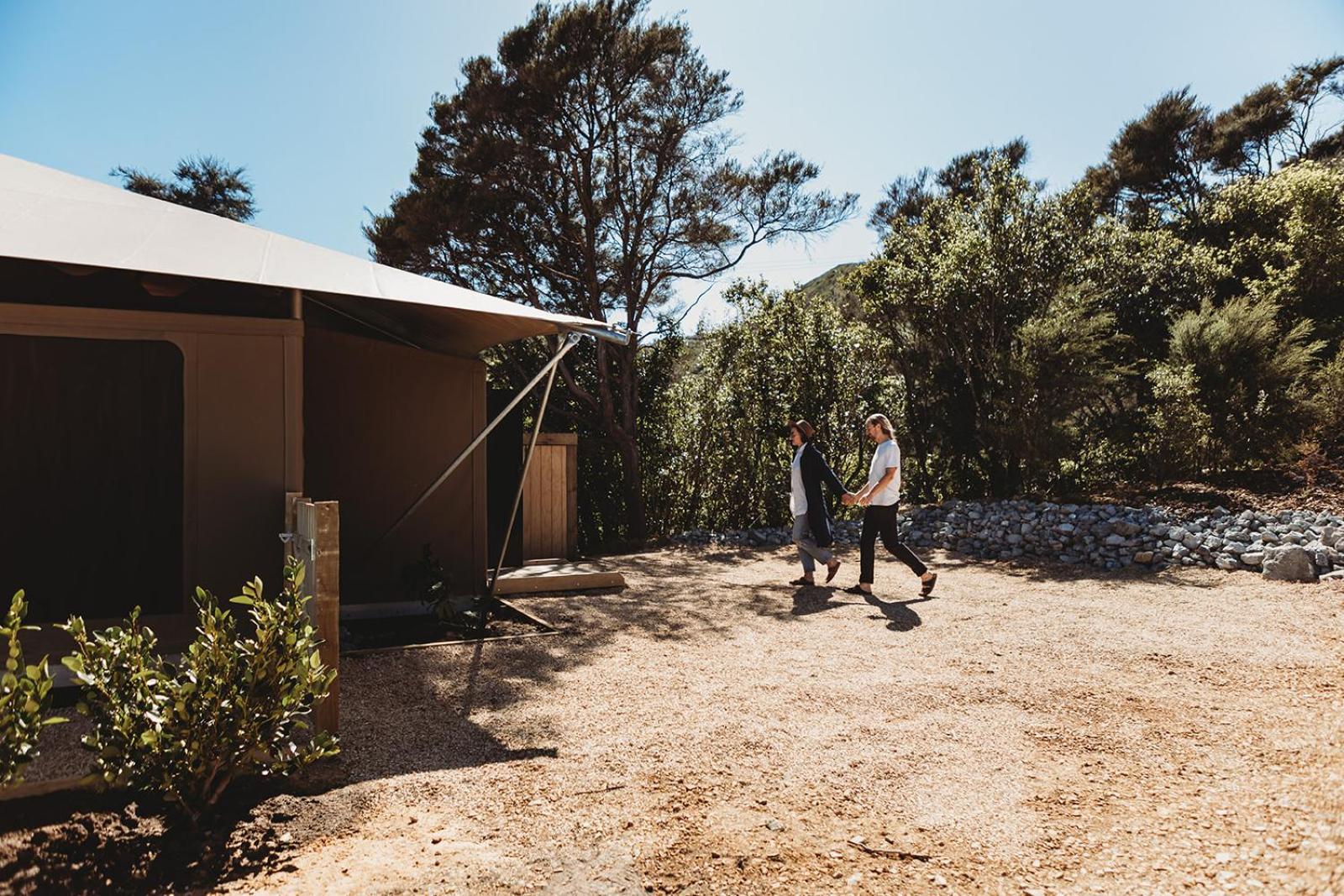 Tent - Photo 13