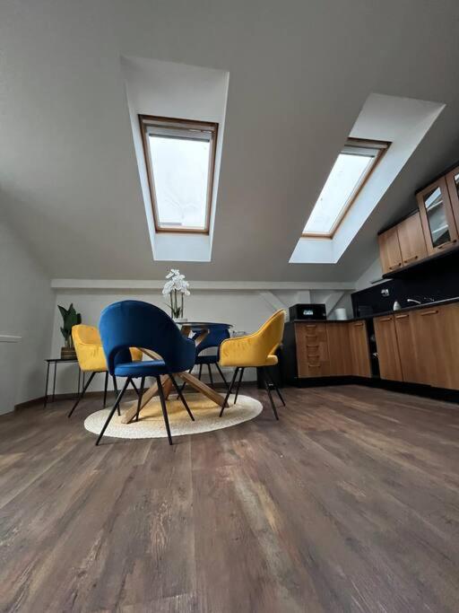 Two-Bedroom Apartment - Photo 8