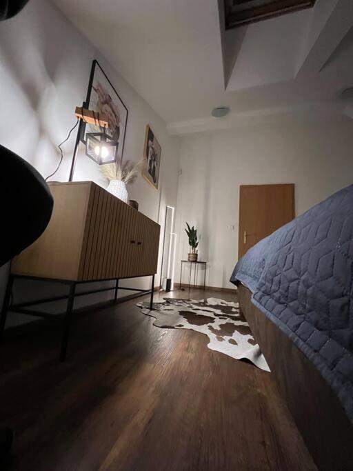 Two-Bedroom Apartment - Photo 3