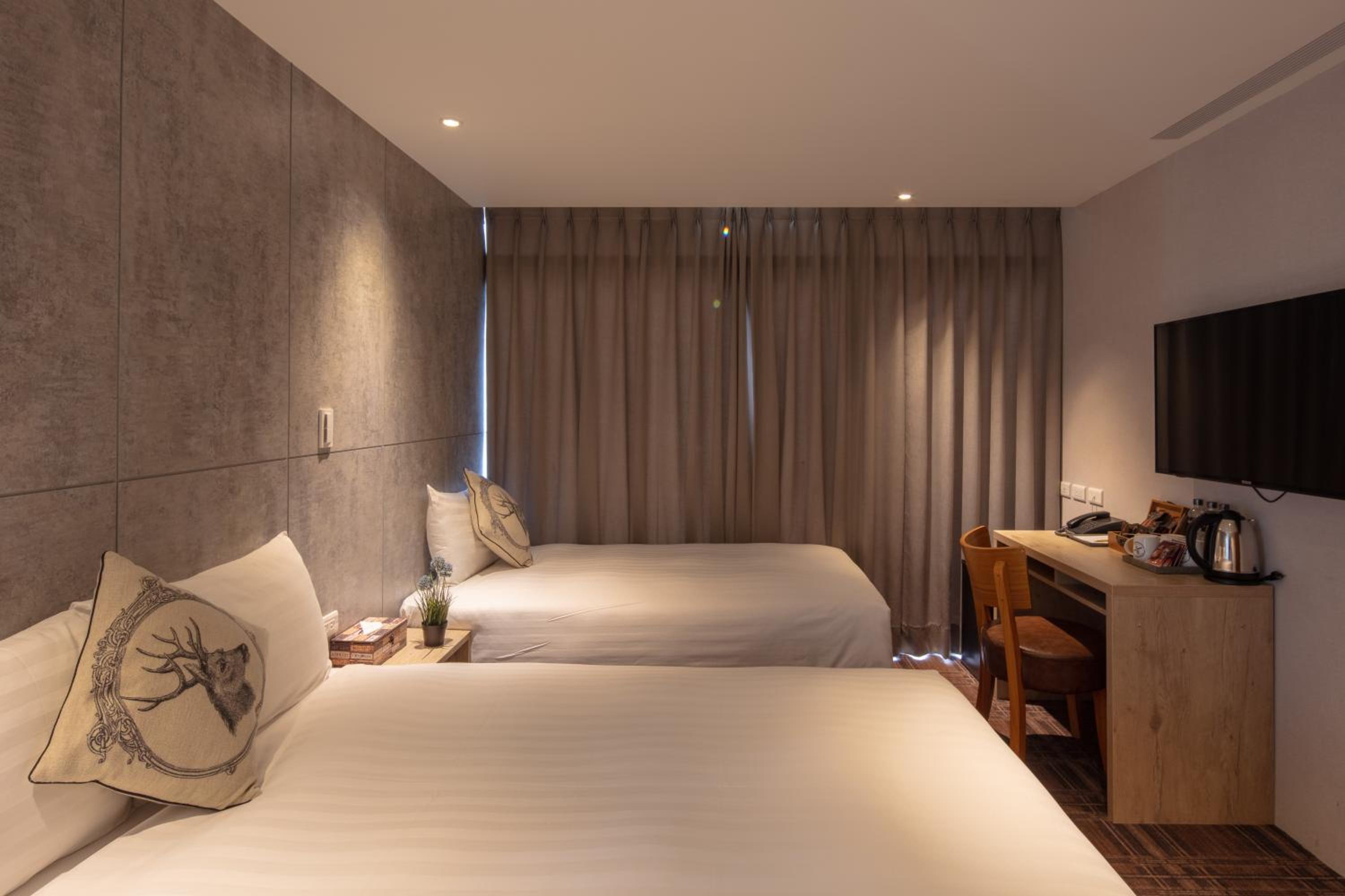 Deluxe Triple Room photo 3