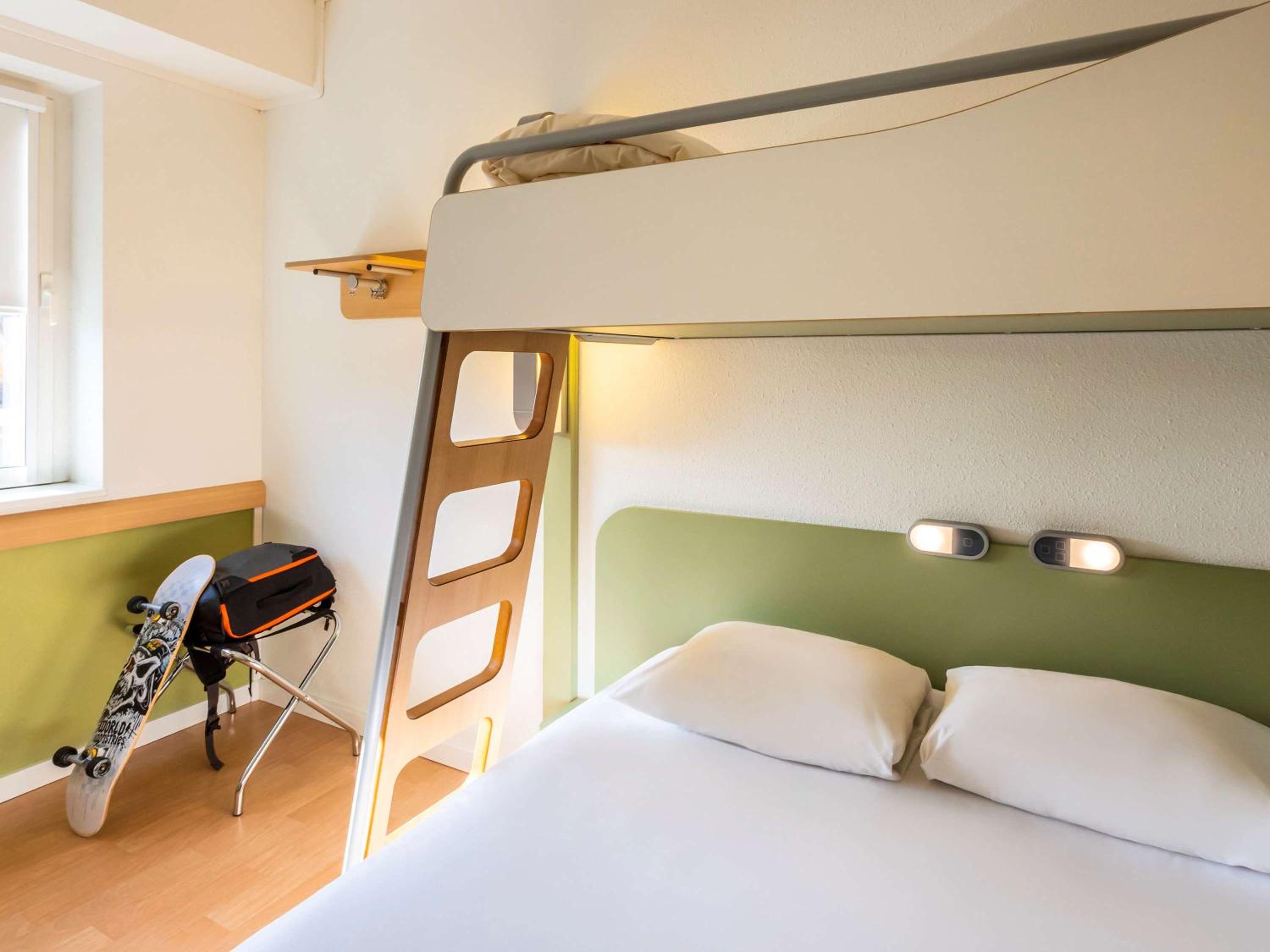 Standard Family Room with One Double Bed and One Bunk Bed - Photo 12