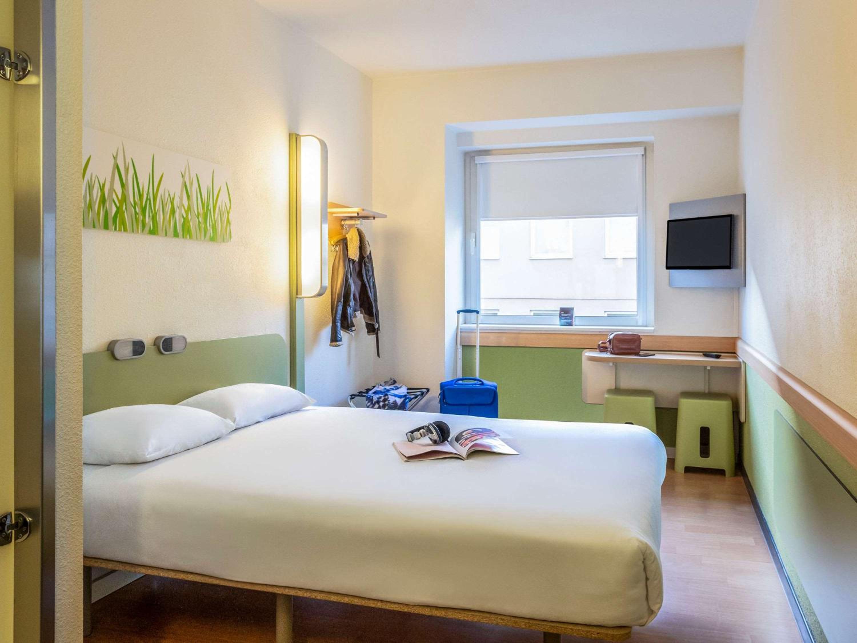 Standard Double Room - Photo 3