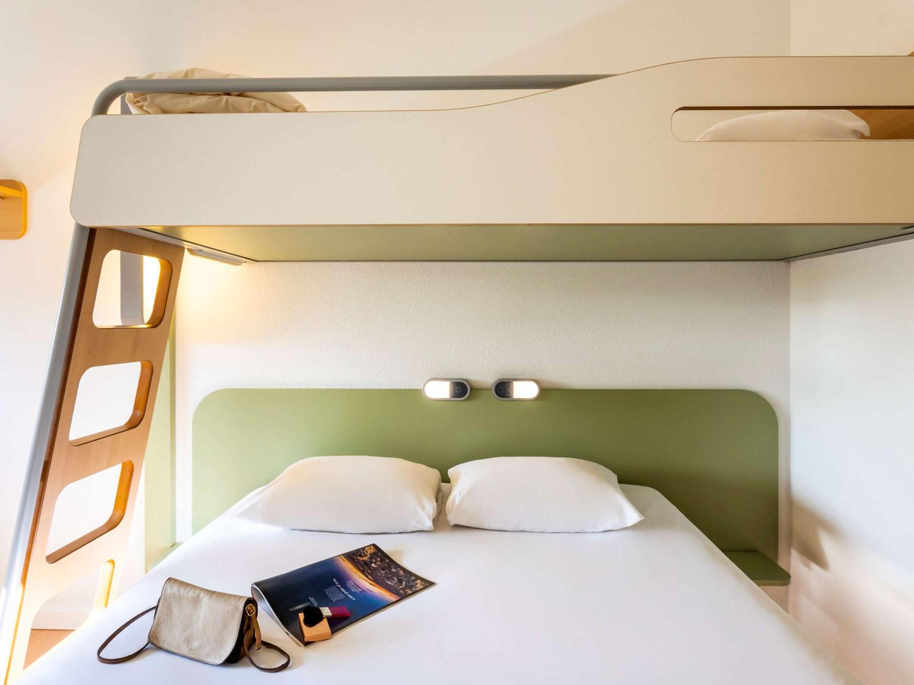 Standard Family Room with One Double Bed and One Bunk Bed - Photo 13