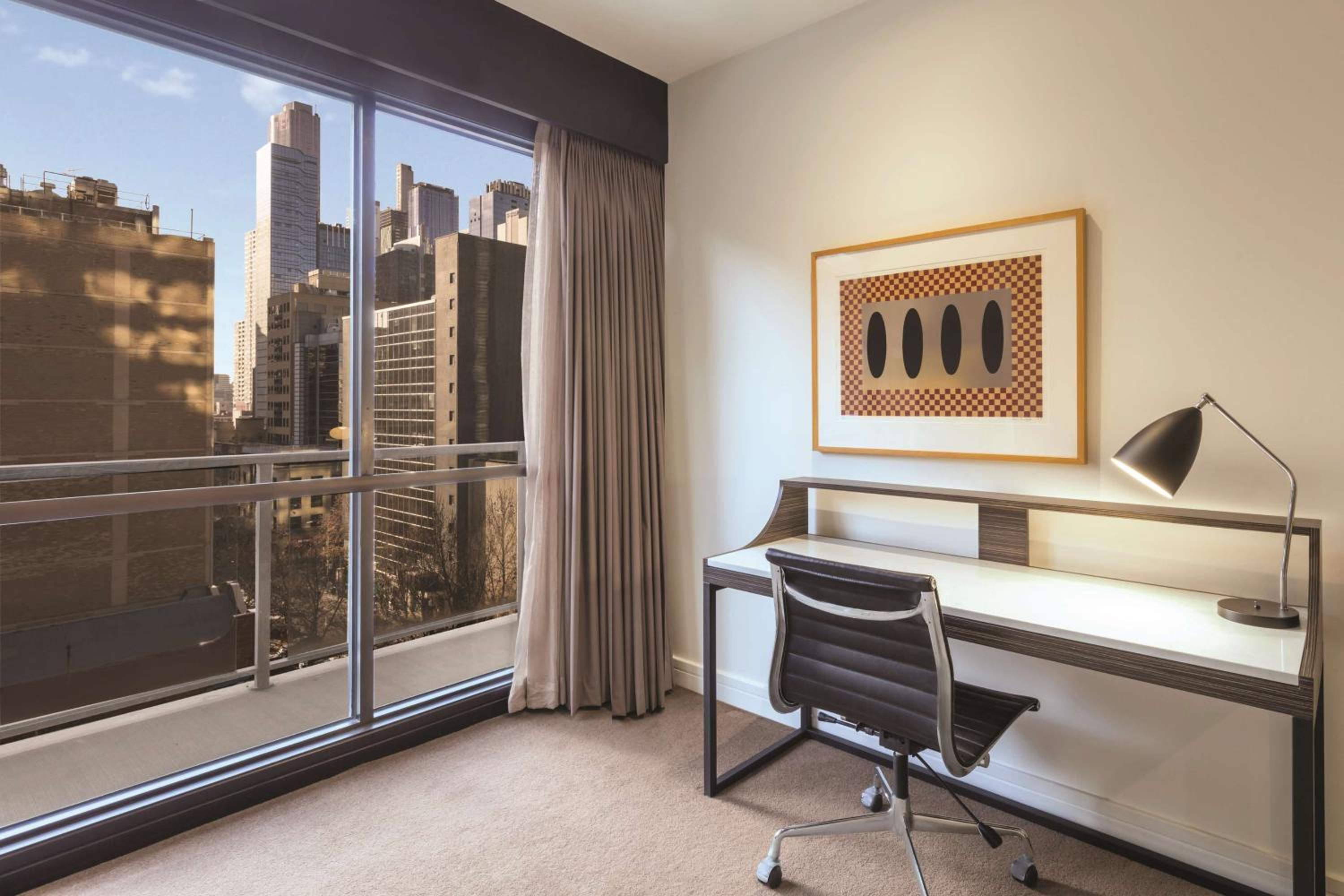 One-Bedroom Balcony Apartment - Photo 8