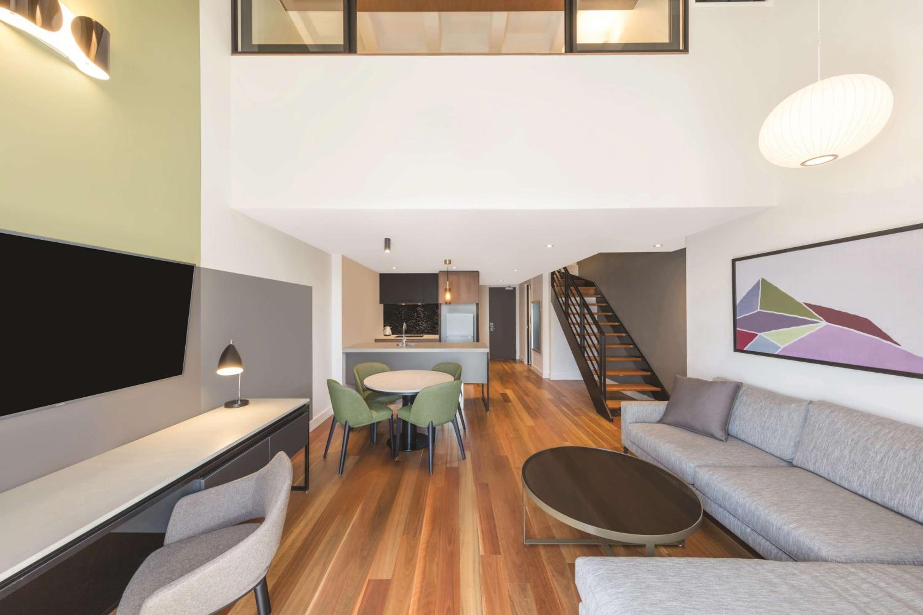 One-Bedroom Penthouse - Photo 6