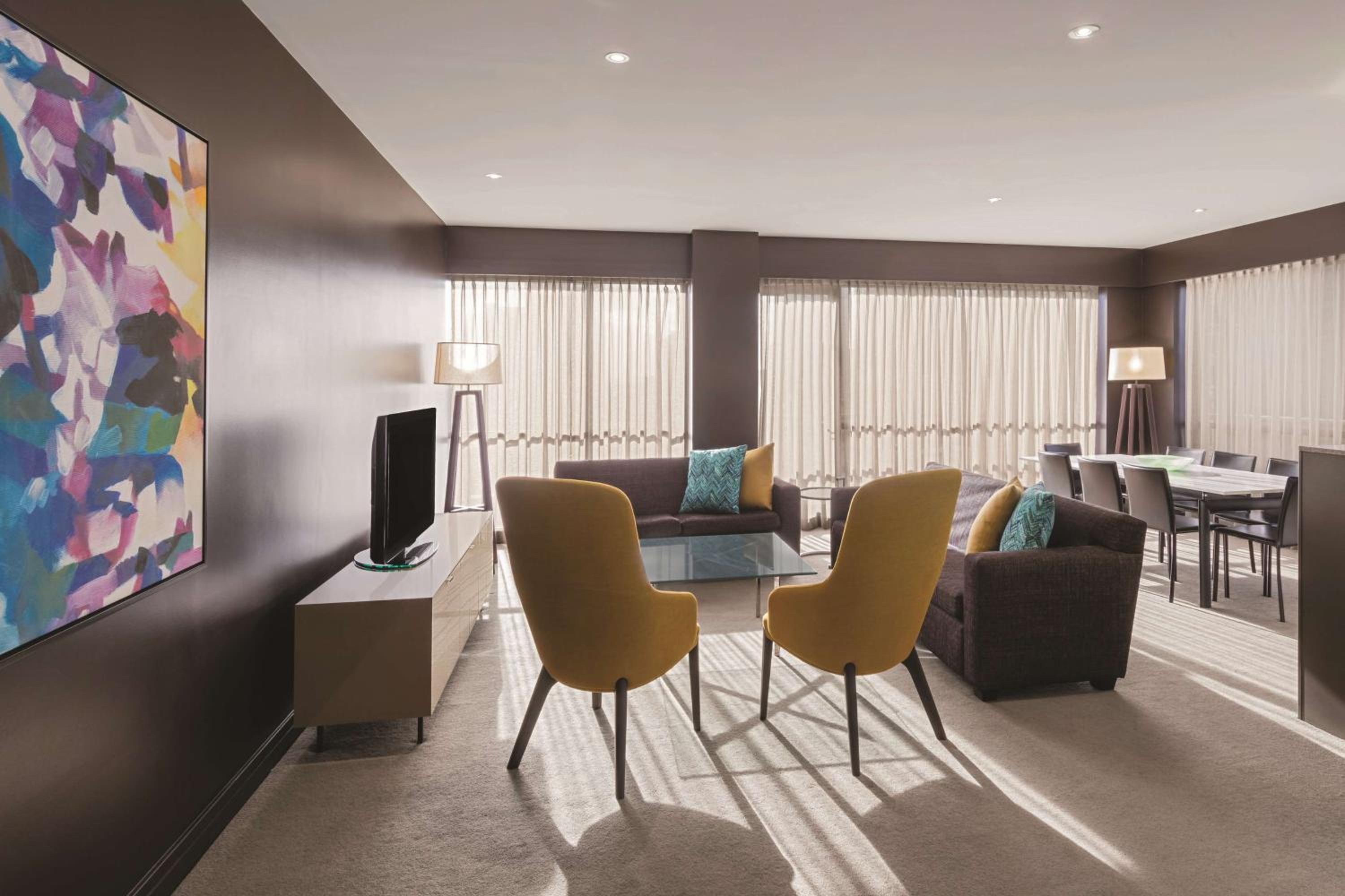 Three-Bedroom Premier Apartment - Photo 10