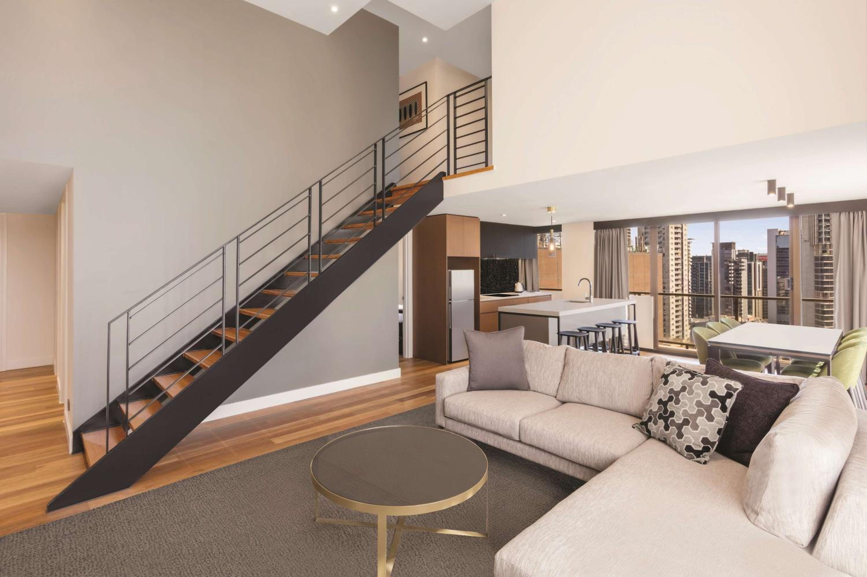 Three Bedroom Penthouse - Photo 8