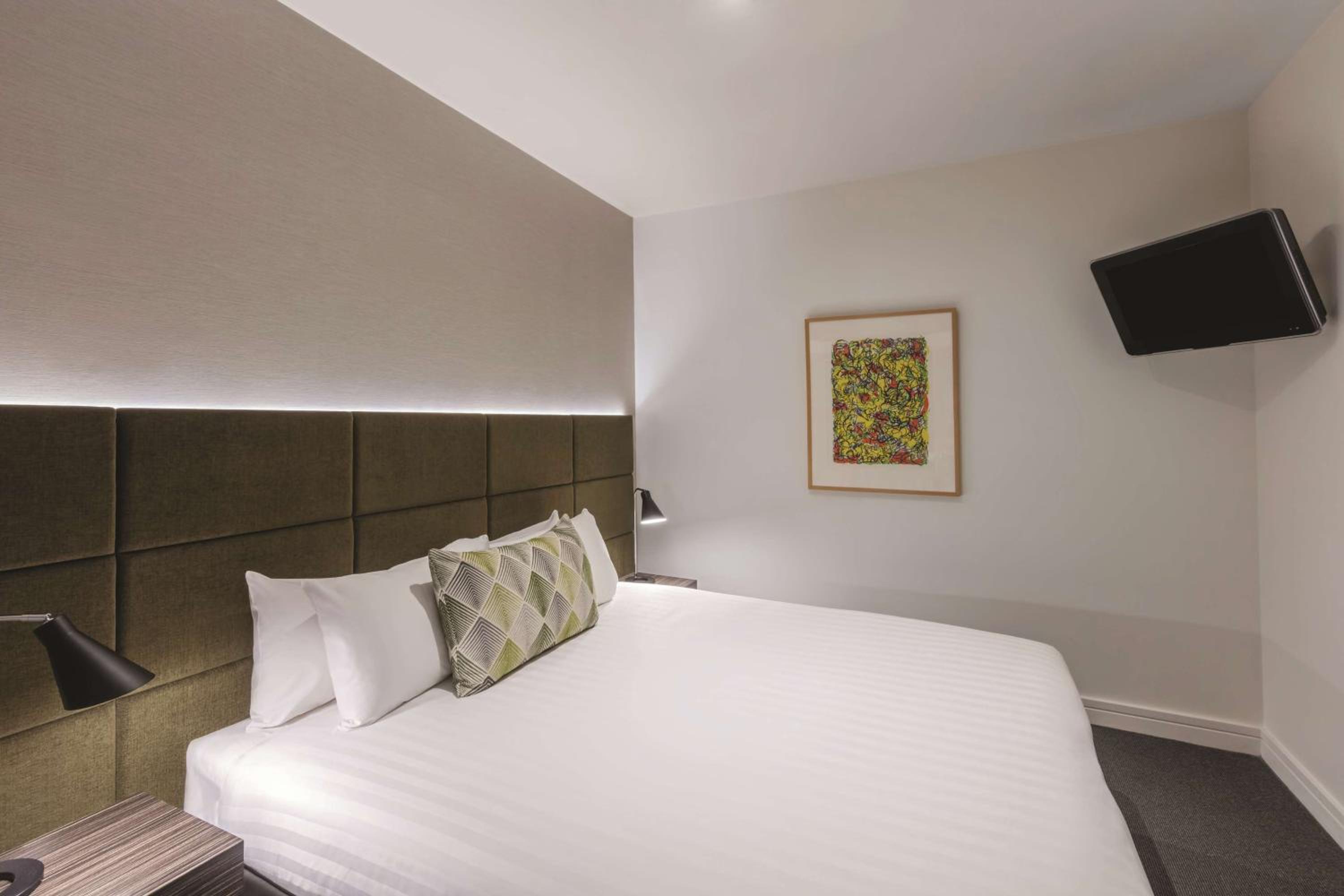 Two-Bedroom Apartment - Photo 4