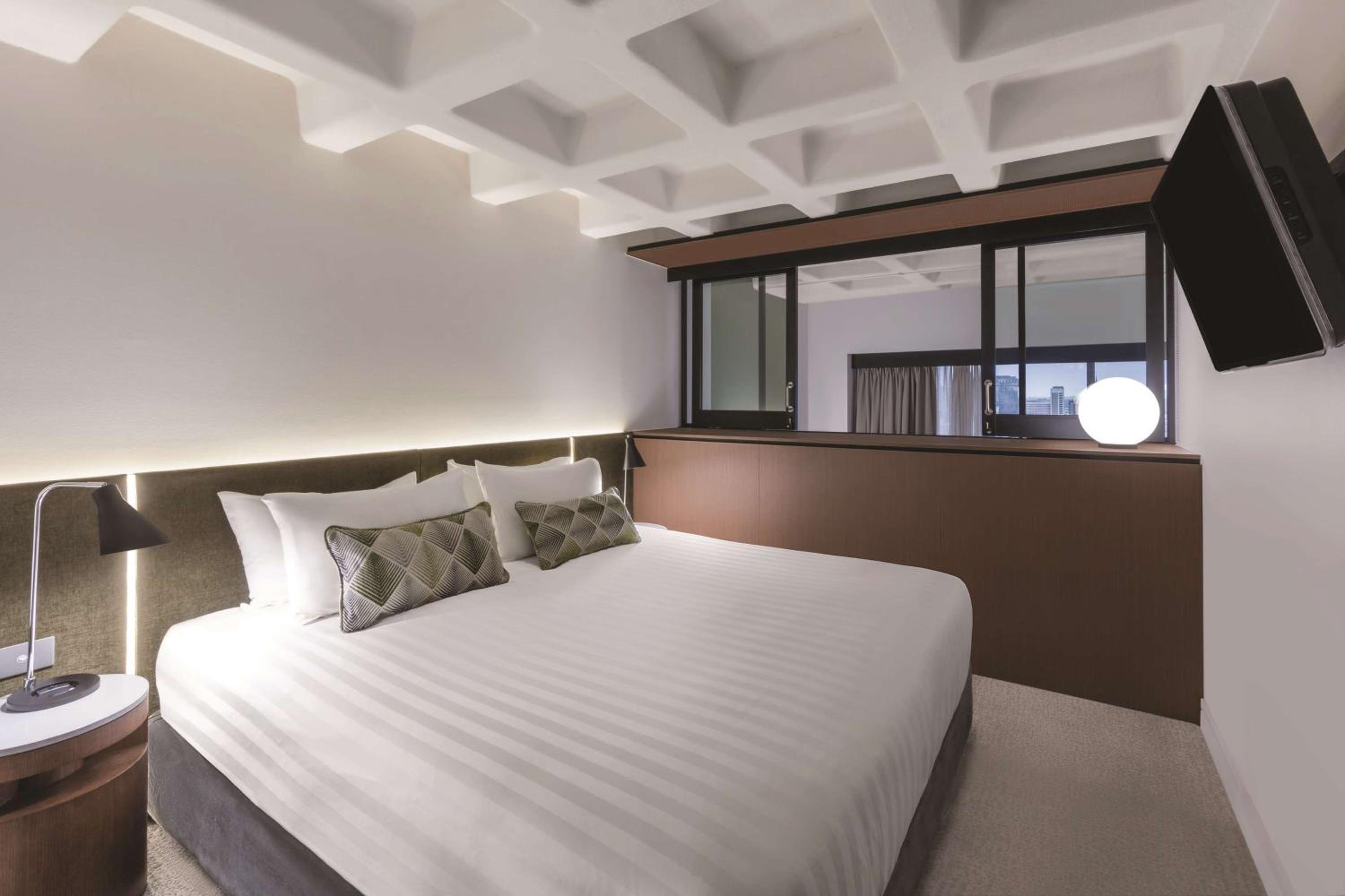 Two Bedroom Penthouse - Photo 5