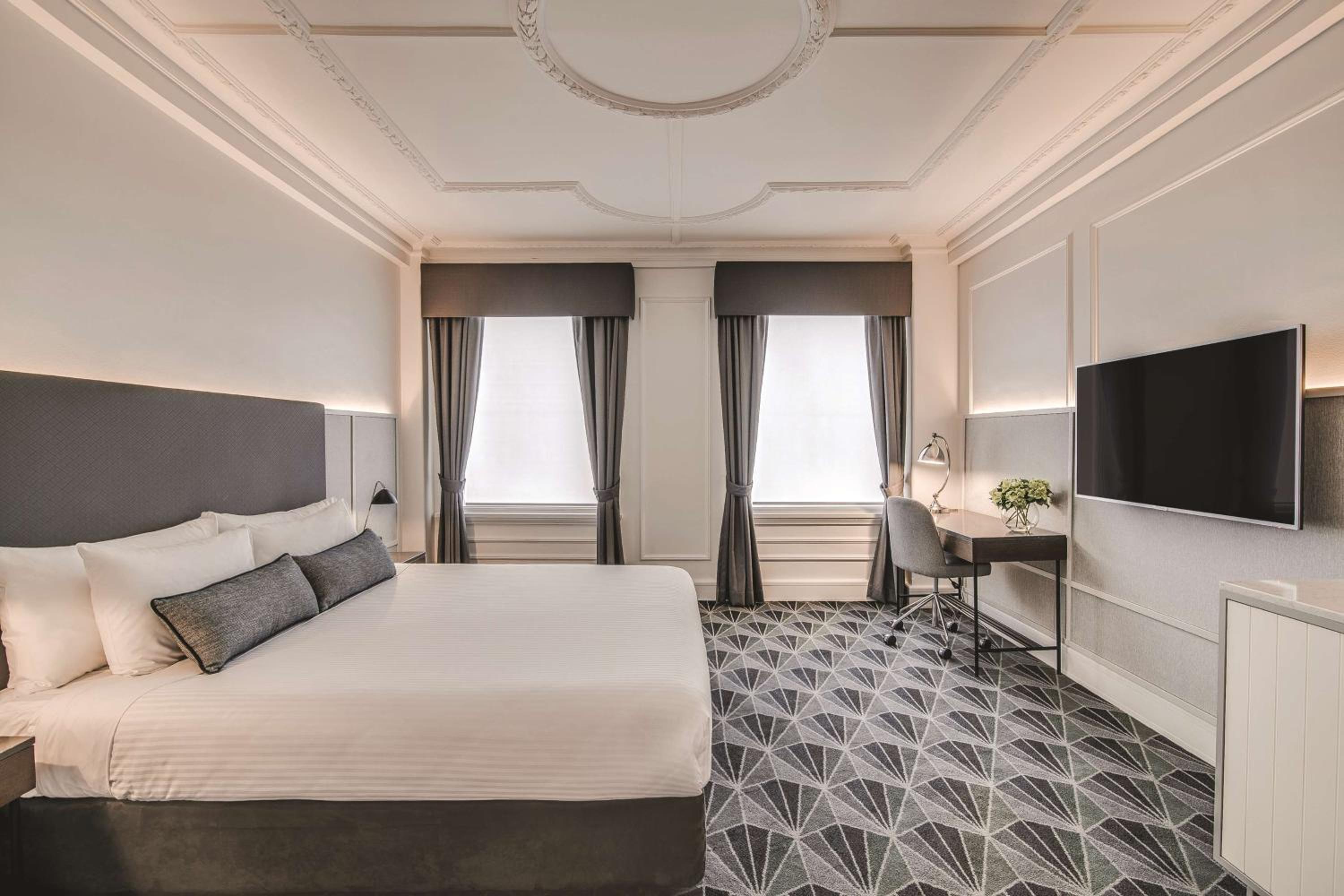 Deluxe Station View King or Twin Room