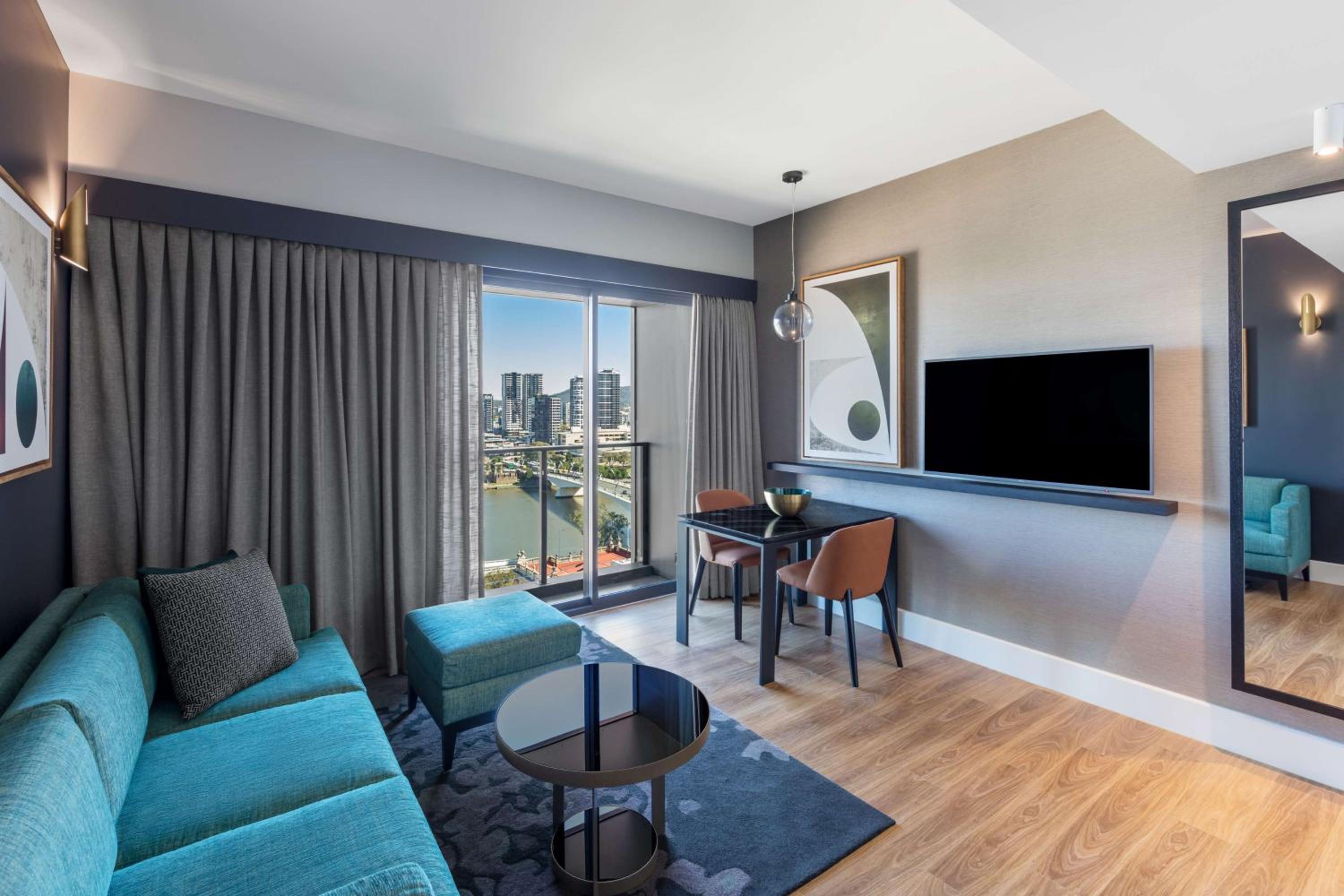 Premier One Bedroom Apartment with Balcony & Riverview