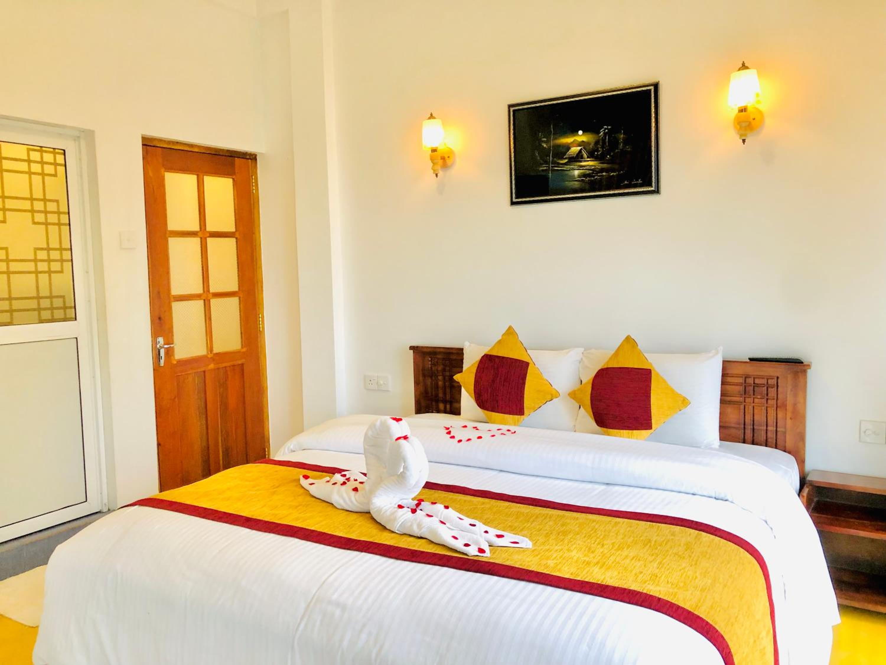 Deluxe Double Room with Balcony photo 1