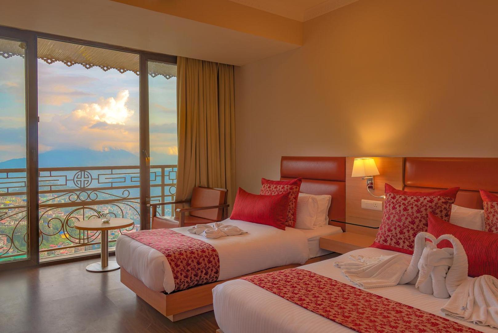 Premier Triple room(10% discount on F&B ) - Photo 1