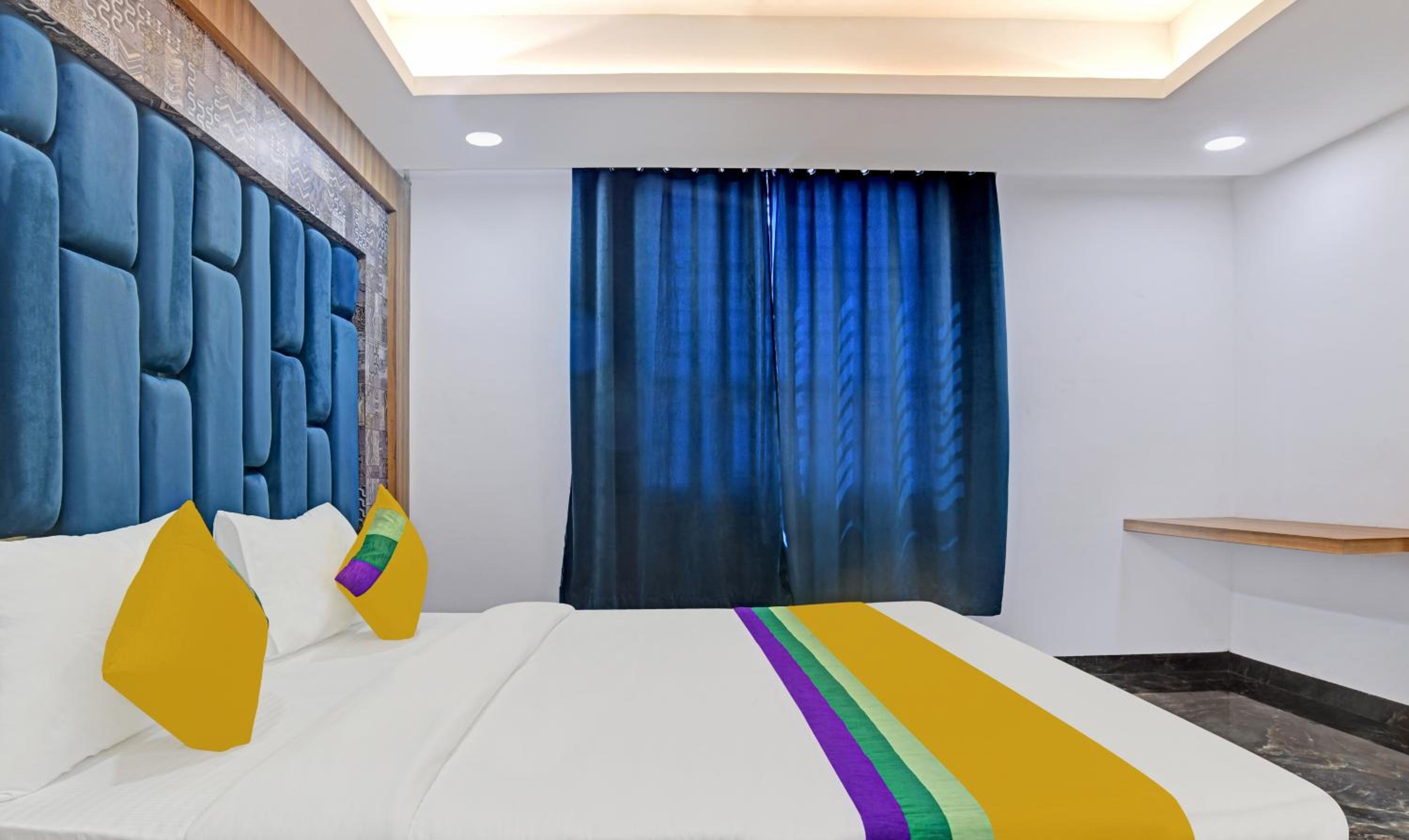 Spacious Premium Room photo 3