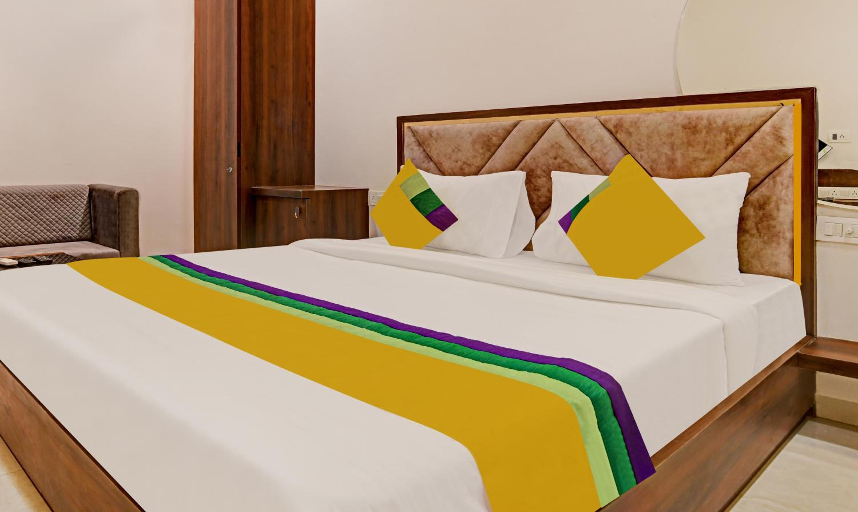 Deluxe Room - Photo 1