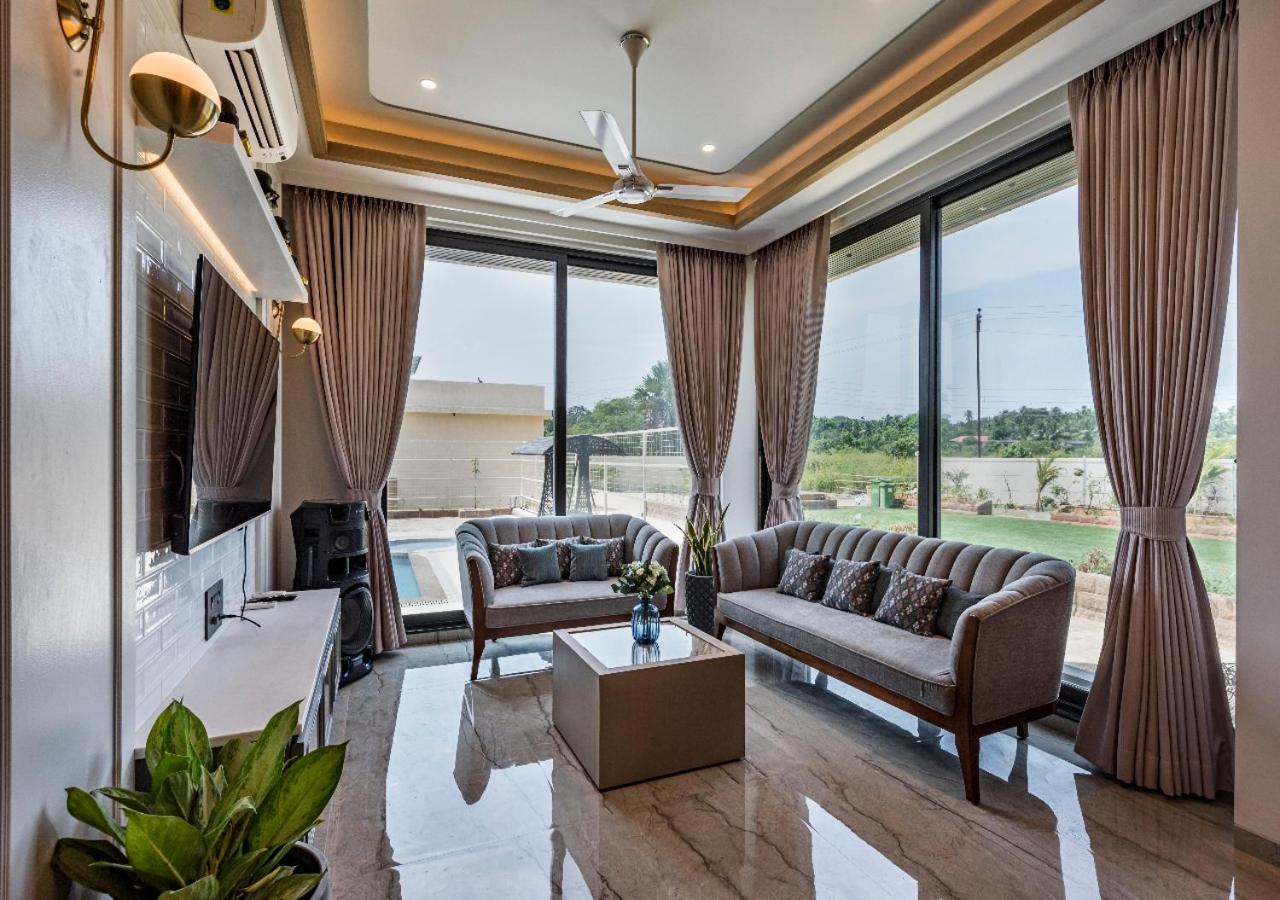 Villa photo 3