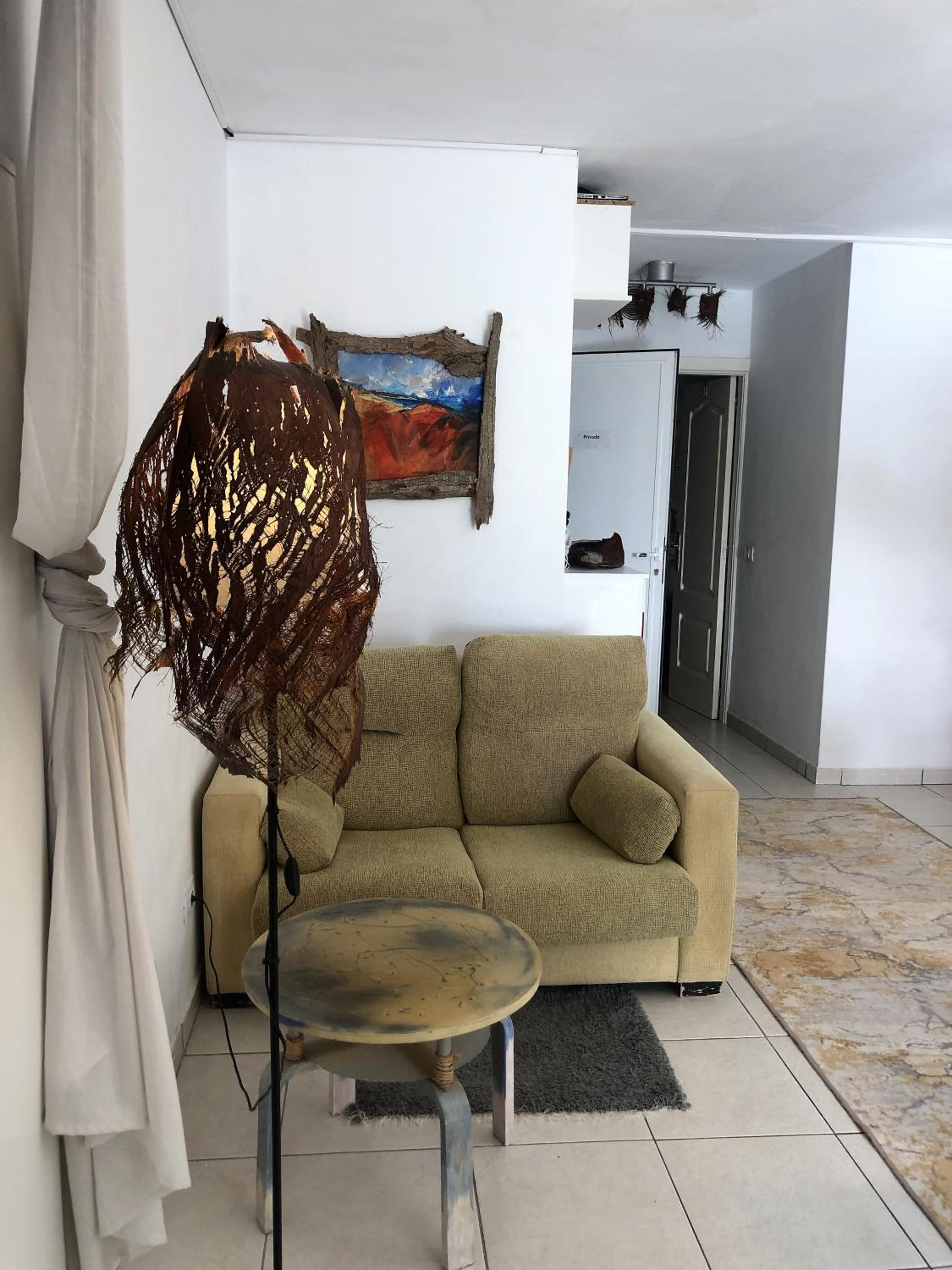 Estudio con vista al mar