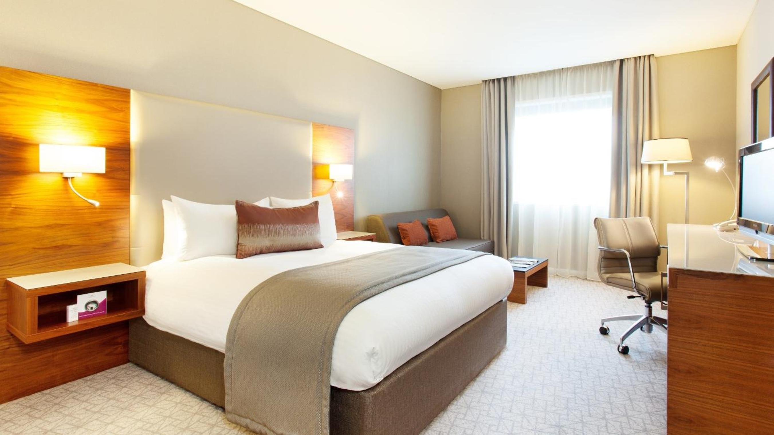 Standard Double Room with Single Sofa Bed photo 1