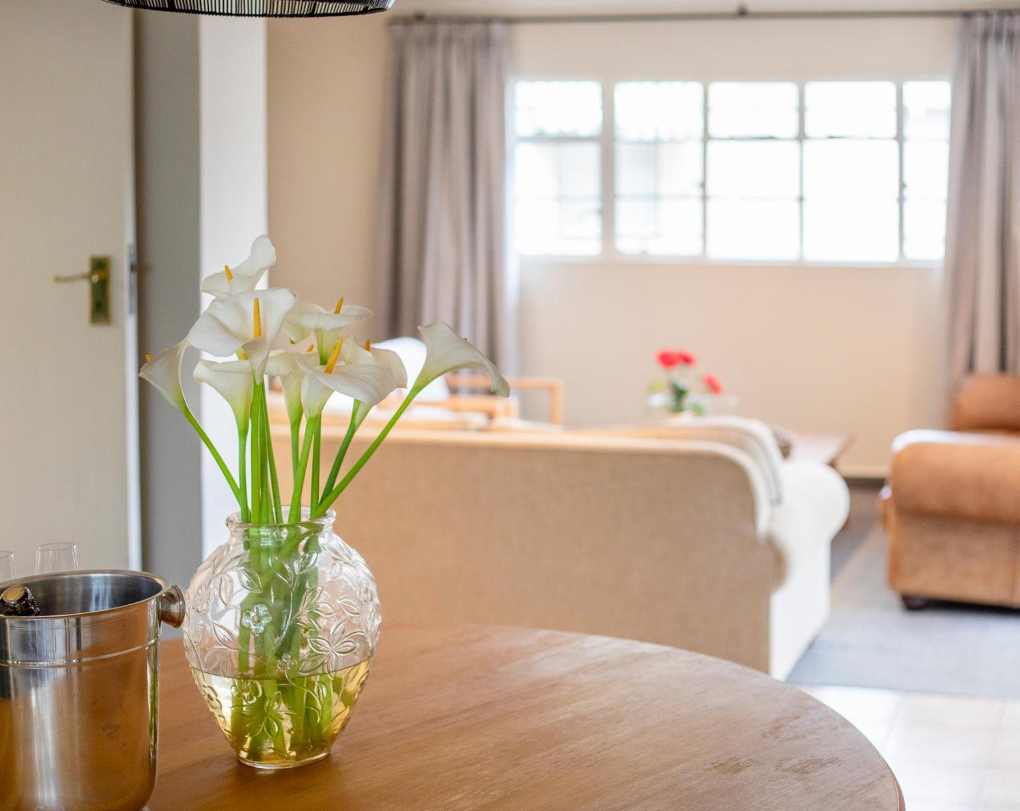 Four-Bedroom House - Photo 10