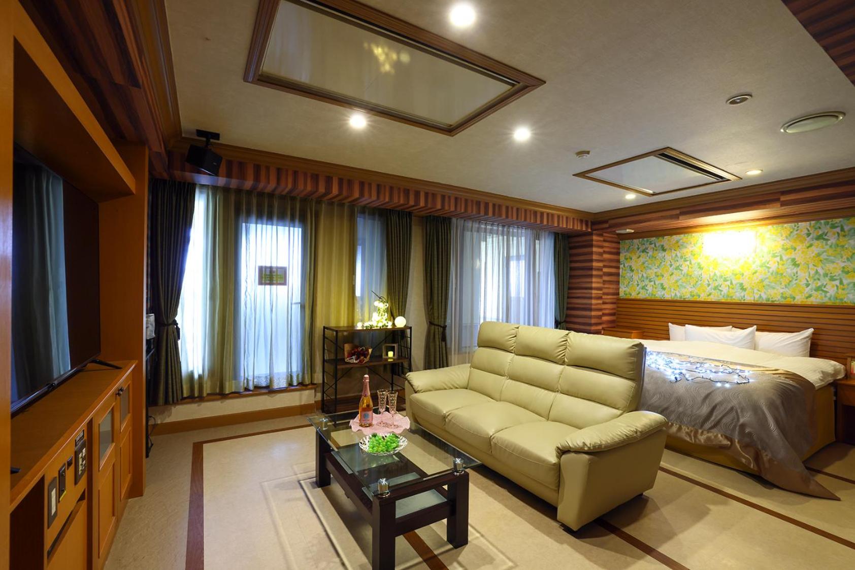Premium Double Room with View - Photo 5
