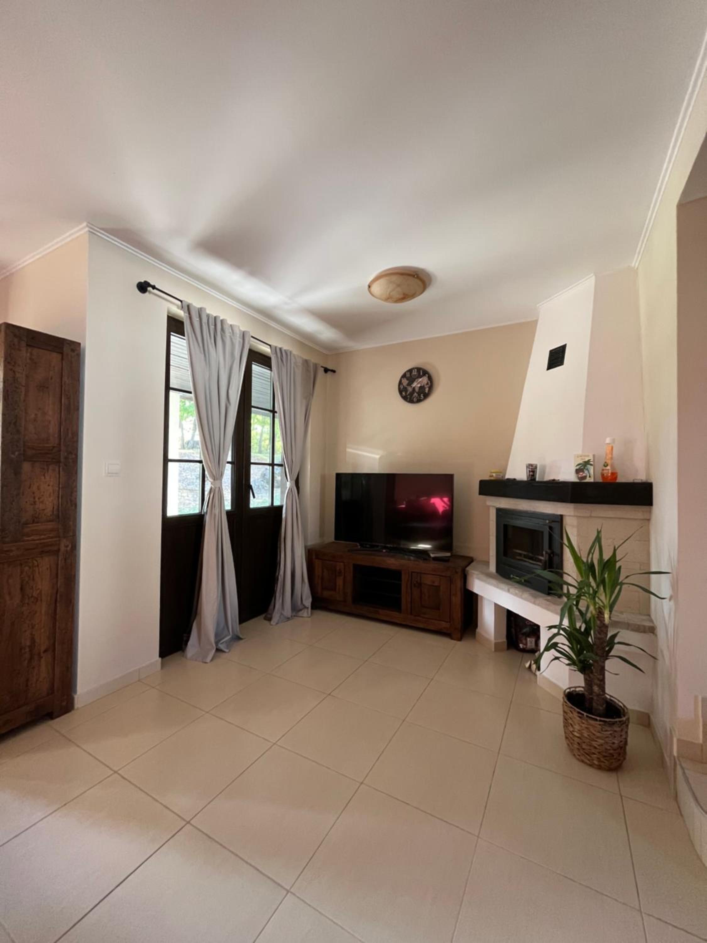 Two-Bedroom Villa - Photo 13